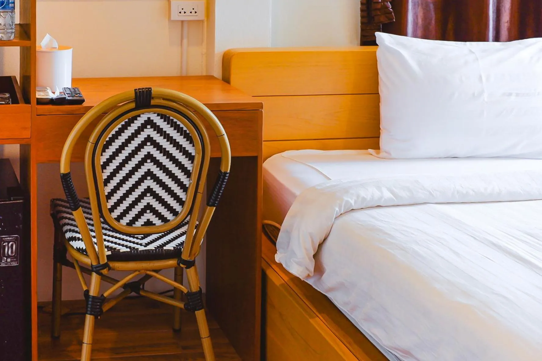 Photo of the whole room, Bed in Samed Seaside Resort