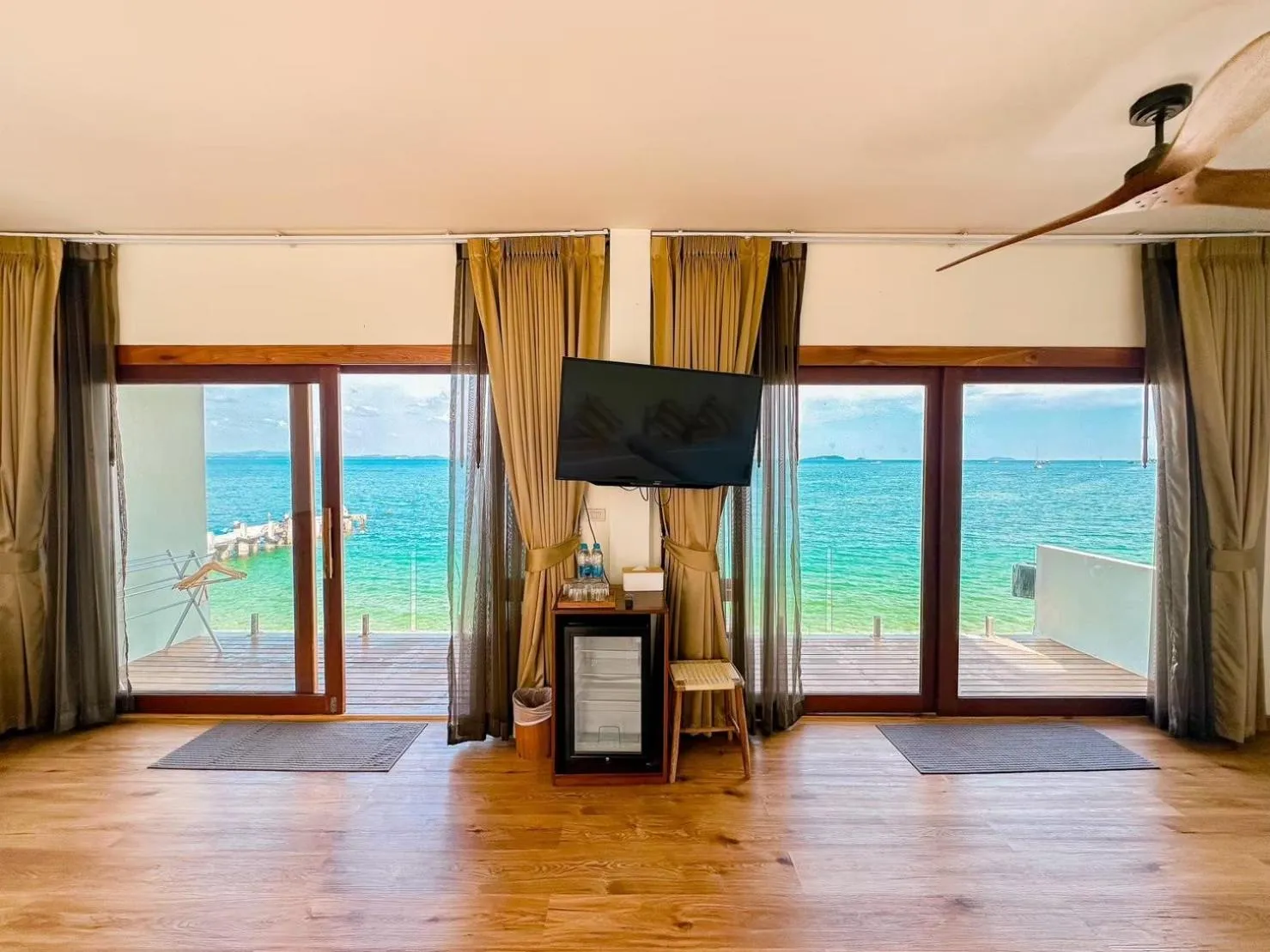 Bedroom in Samed Seaside Resort