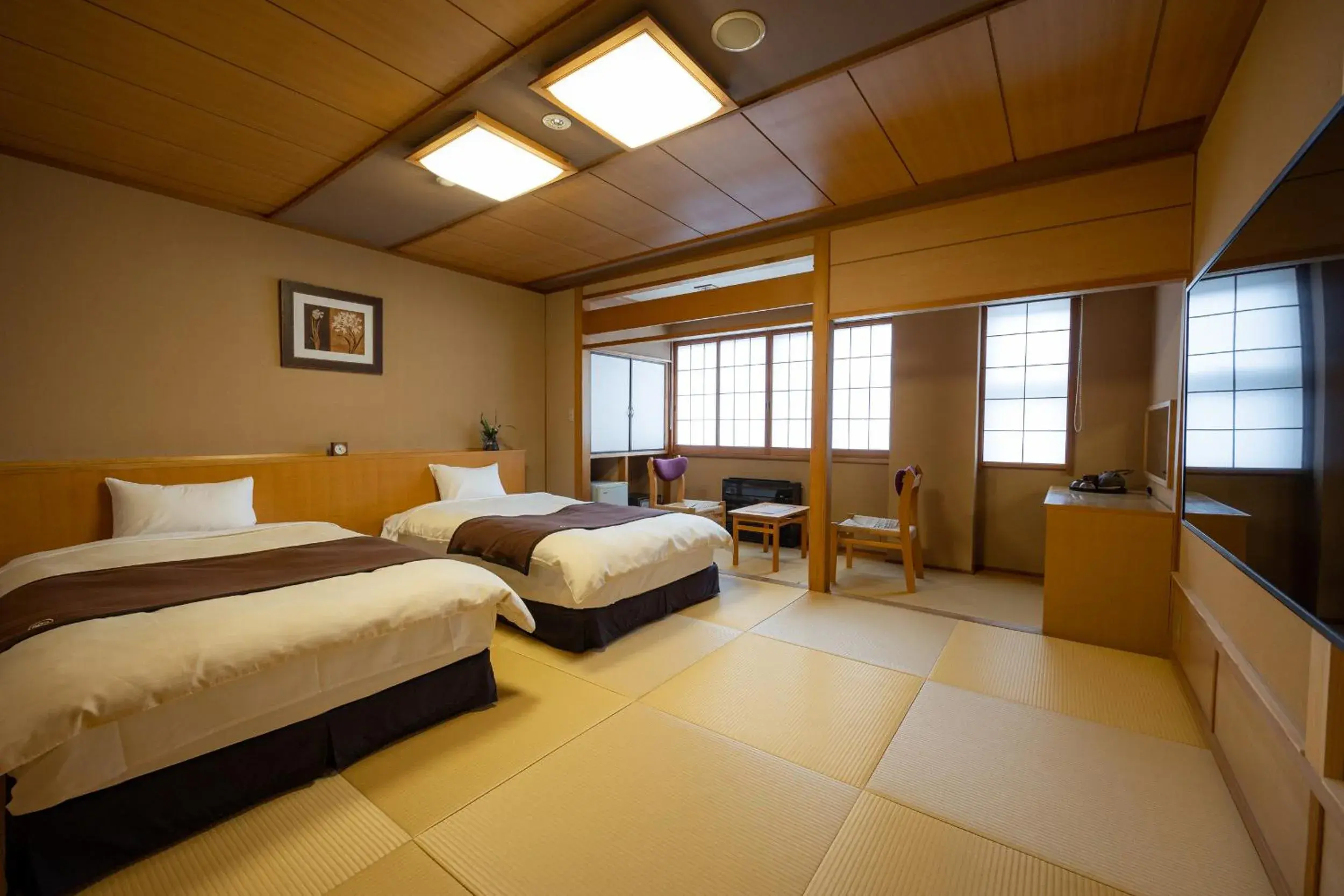 Twin Room with Tatami Floor and Shared Bathroom - single occupancy in Kifuno Sato Twin Room with Tatami Floor and Shared Bathroom - single occupancy in Kifuno Sato