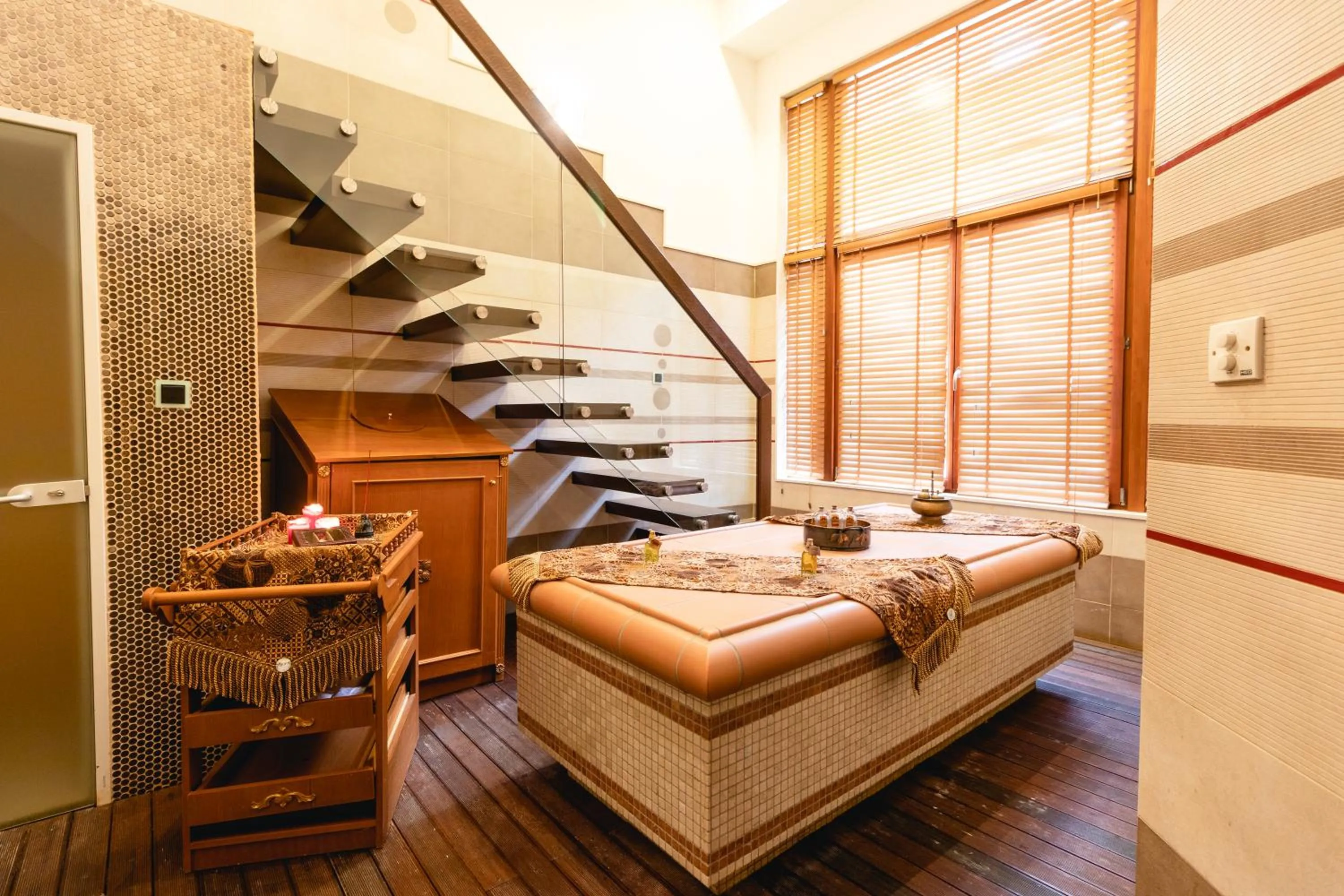 Massage, Bed in Emerald Beach Resort & Spa