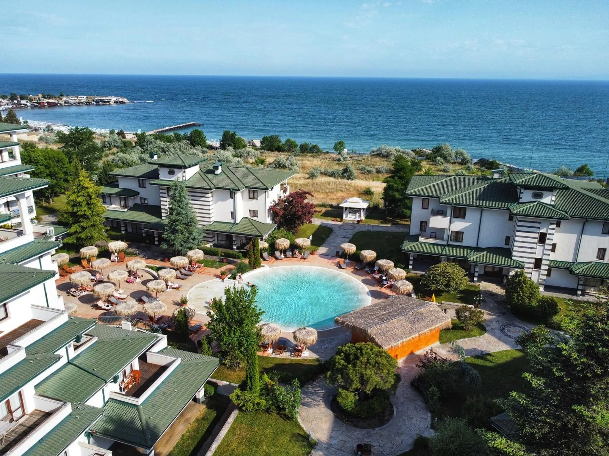 Swimming pool in Emerald Beach Resort & Spa