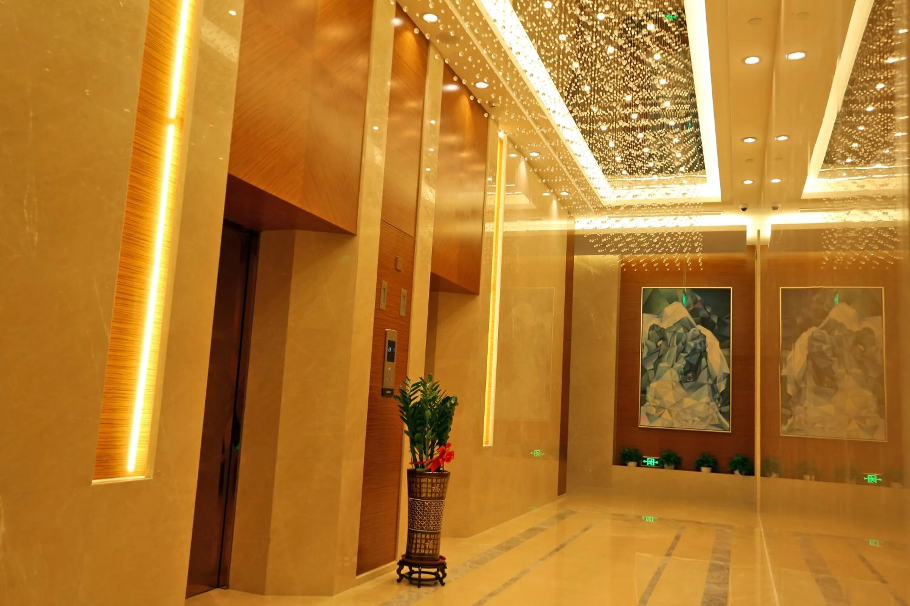 Other in Shenzhen Baoan PLUS Gems Cube Hotel