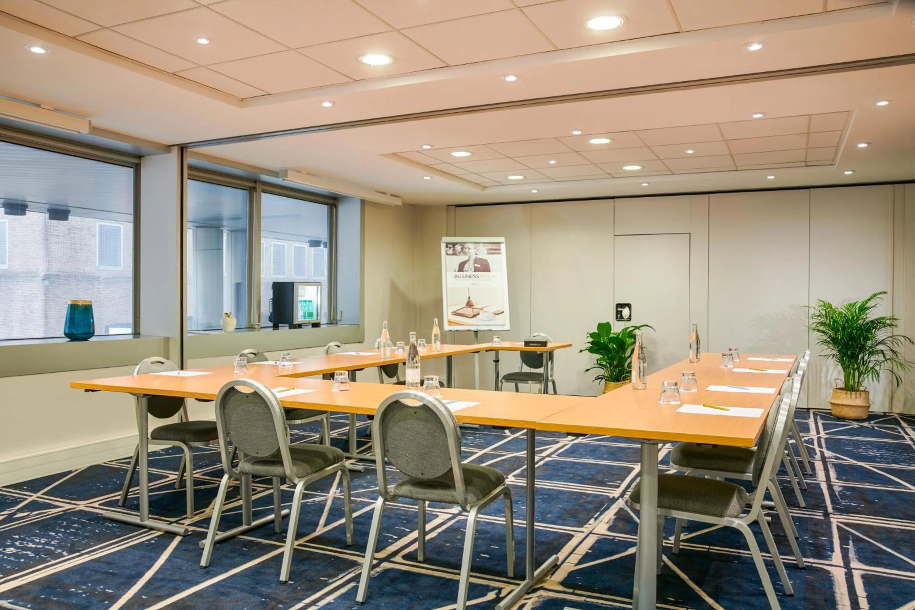 On site in Residence Mercure Paris La Defense Grande Arche