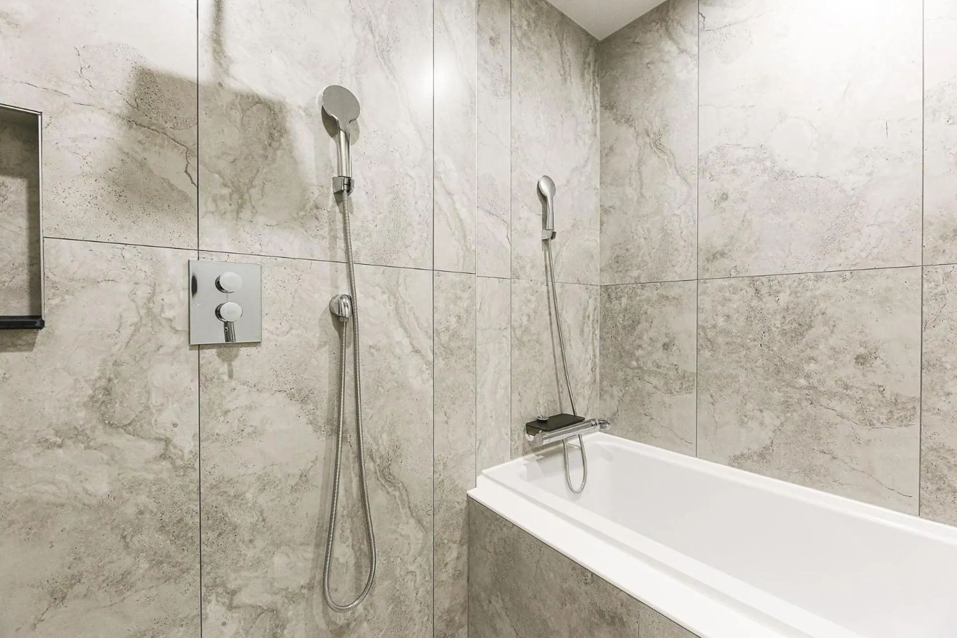 Daegu Hotel Series Lions Park