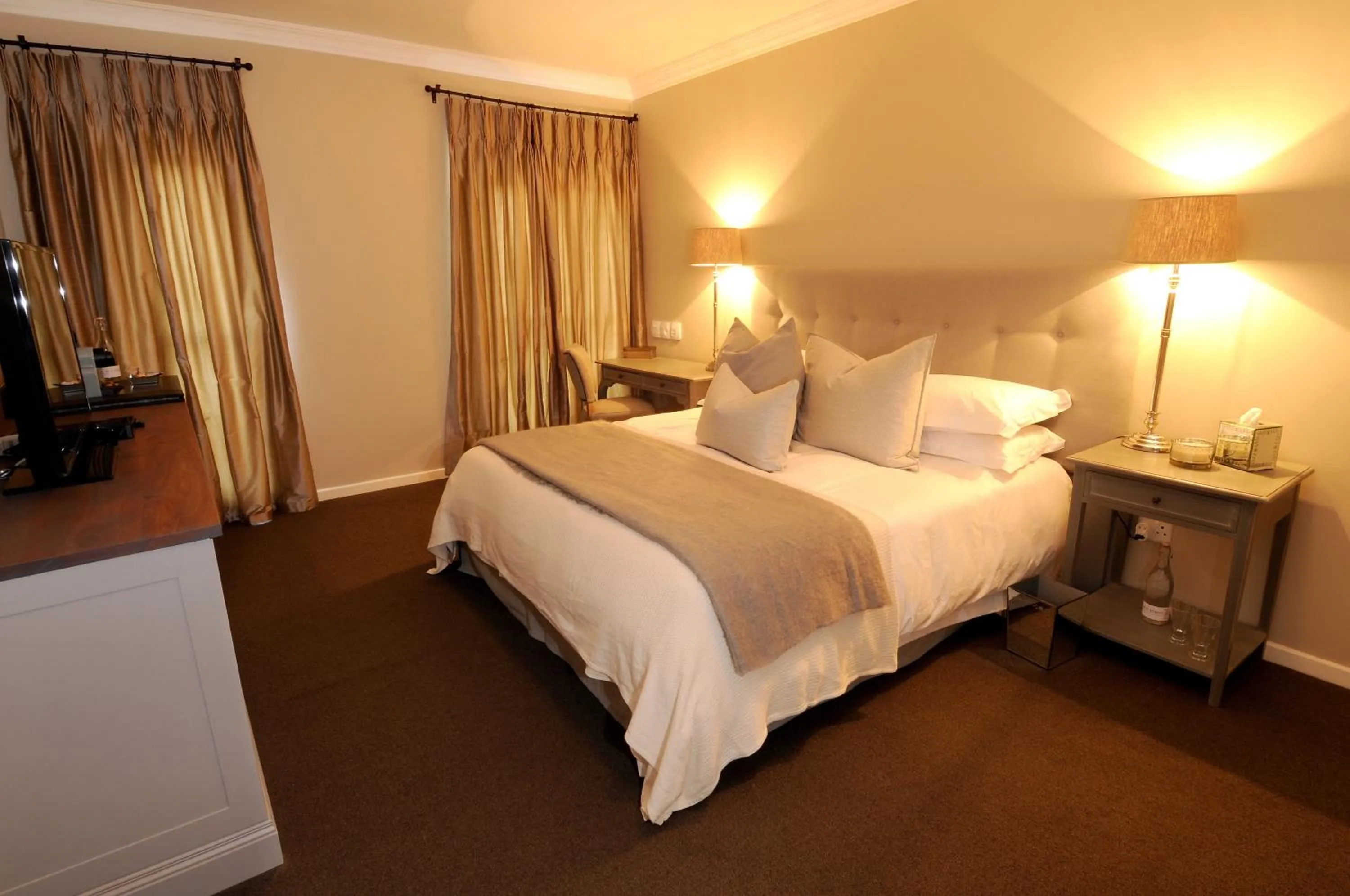 Bedroom, Bed in 8A Grahamstown by The Oyster Collection