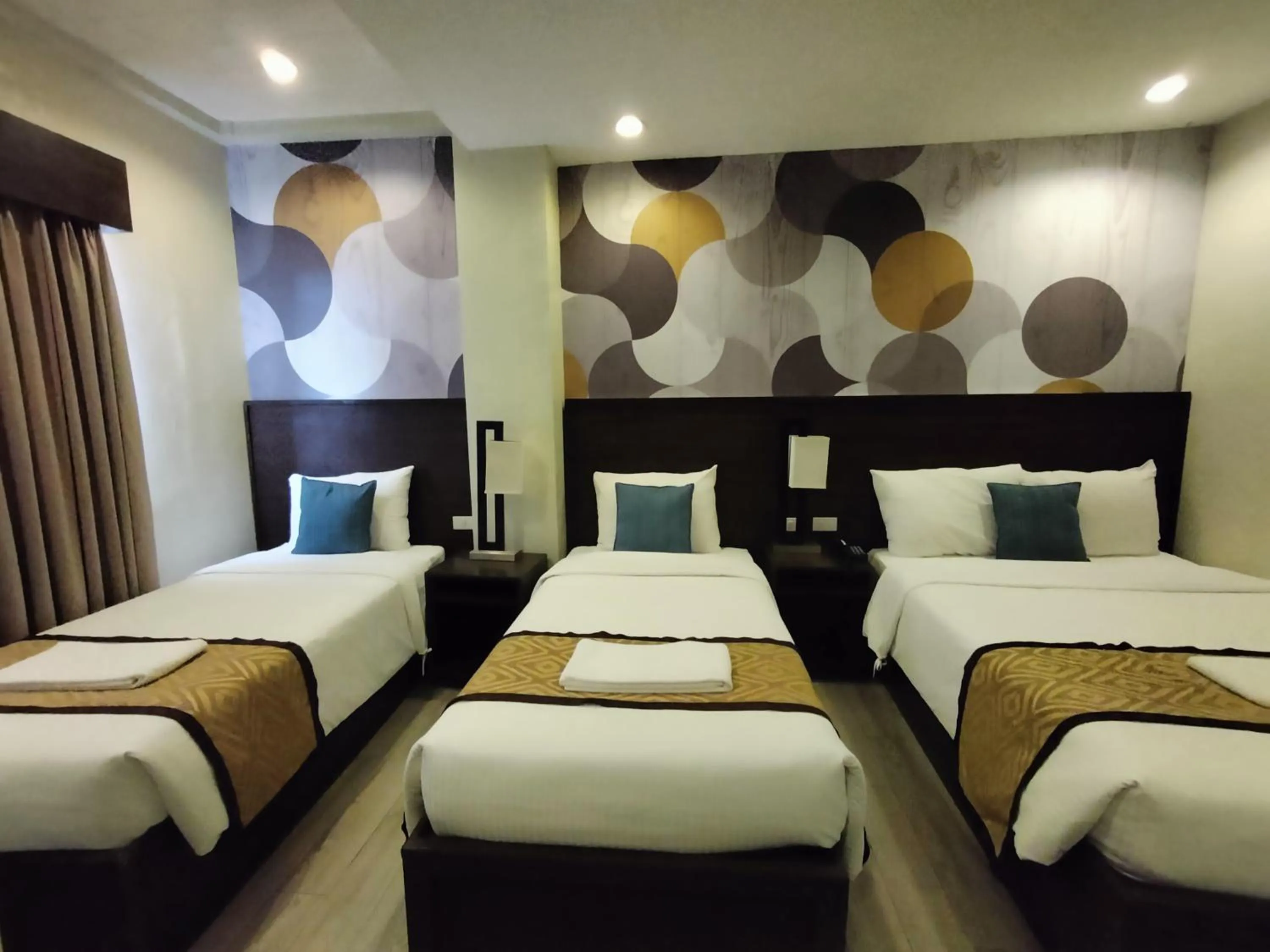 Bedroom, Bed in Whitewoods Convention and Leisure Hotel
