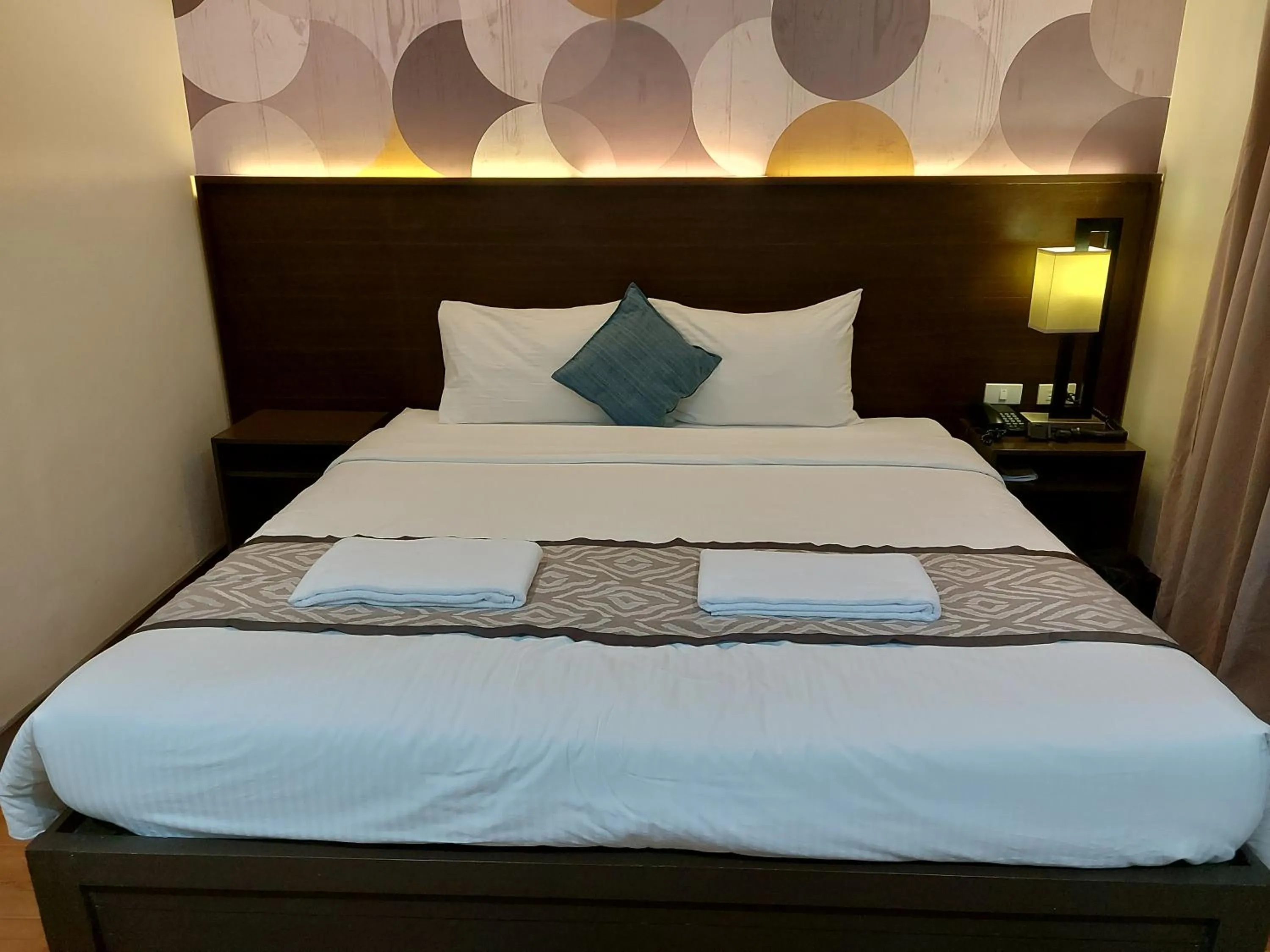 Bed in Whitewoods Convention and Leisure Hotel