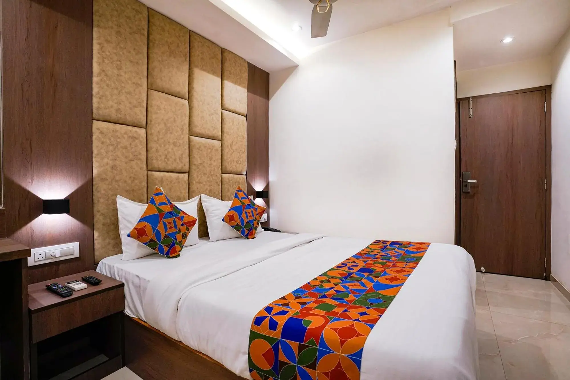 Deluxe Room - single occupancy in FabHotel Atithi Residency I - Nr BKC Deluxe Room - single occupancy in FabHotel Atithi Residency I - Nr BKC