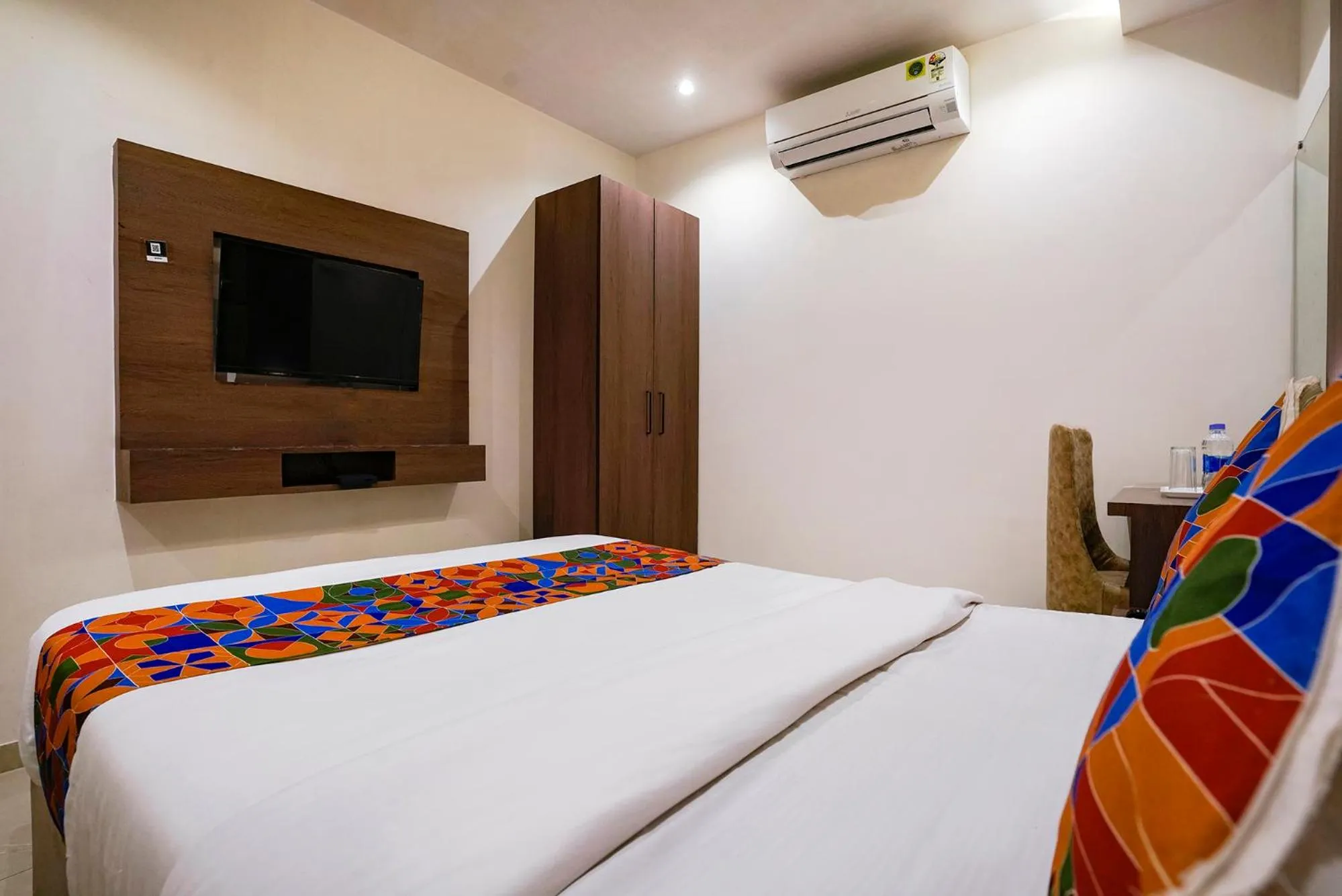 Bed in FabHotel Atithi Residency I - Nr BKC