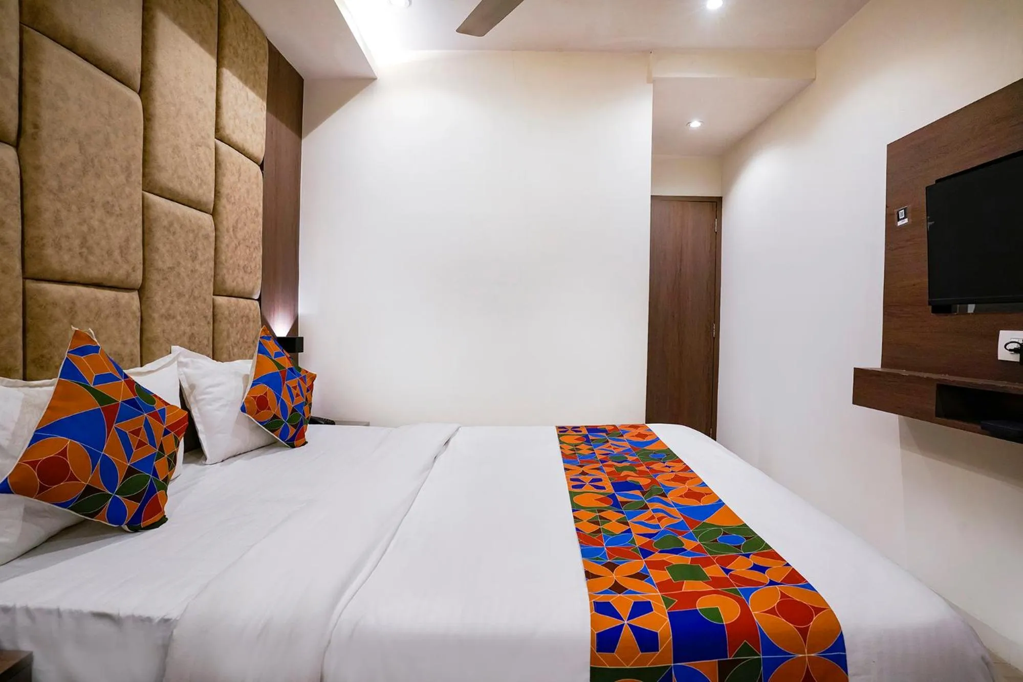 Bed in FabHotel Atithi Residency I - Nr BKC