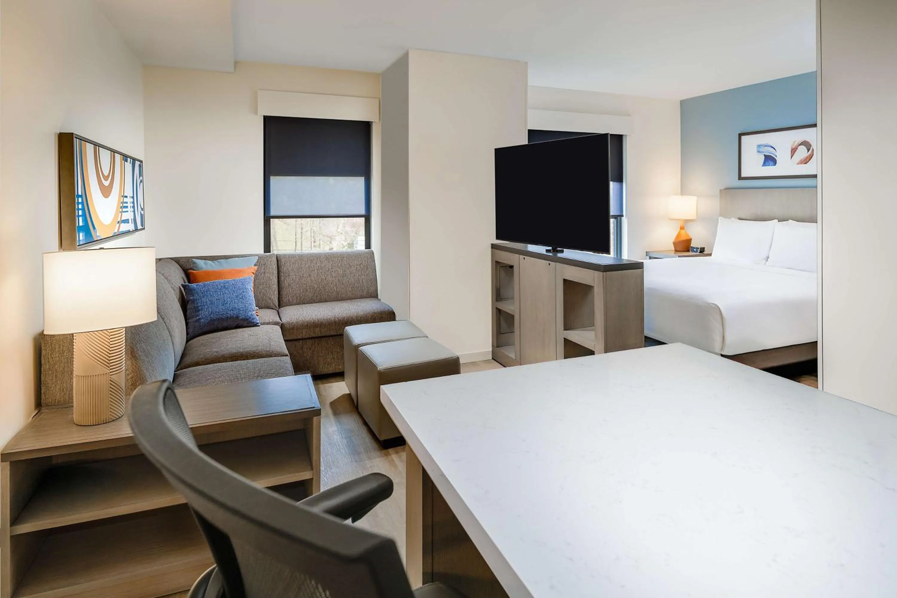 Bedroom, Bed in Hyatt House Auburn Hills/Detroit