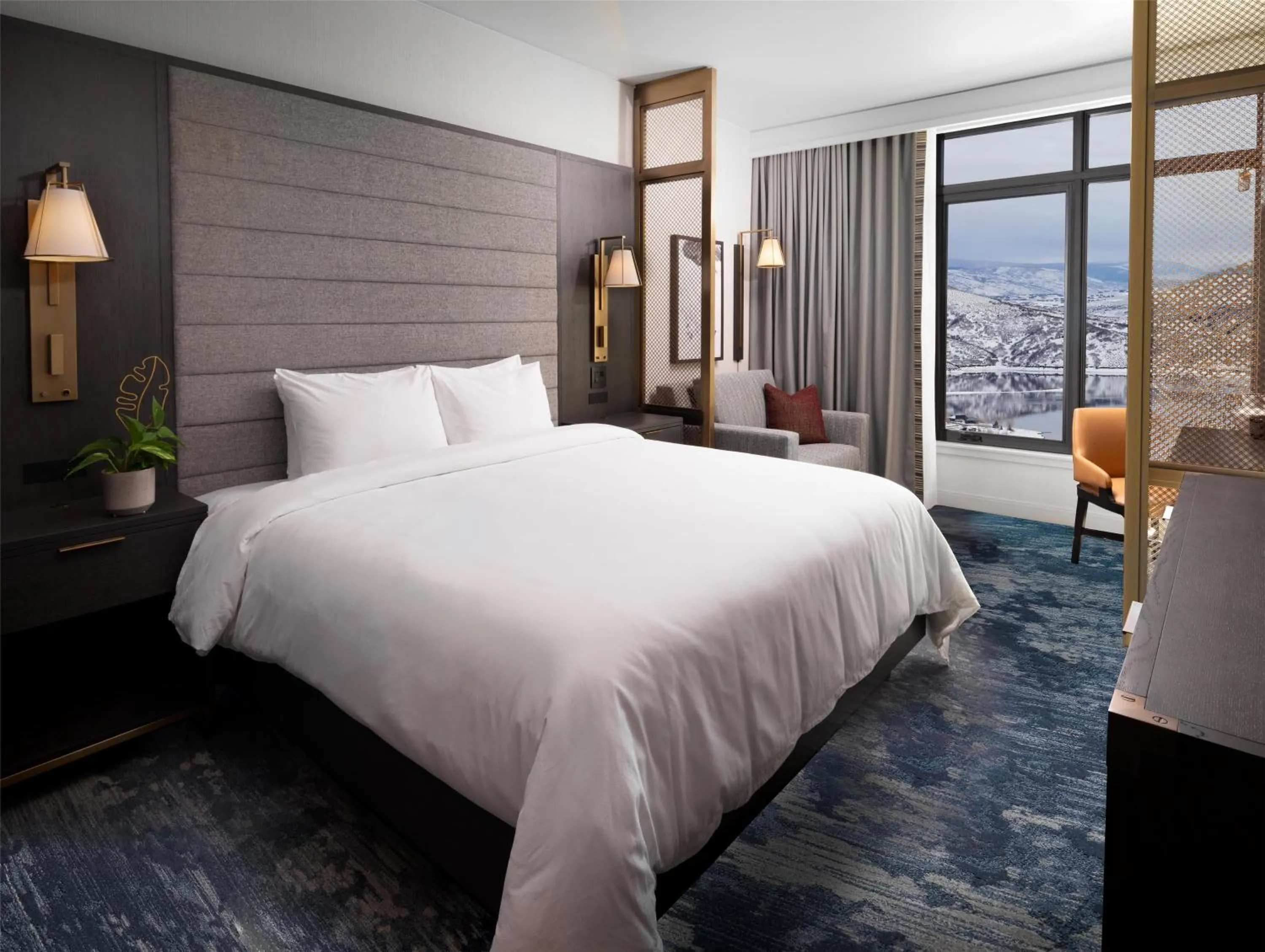 View (from property/room), Bed in Grand Hyatt Deer Valley