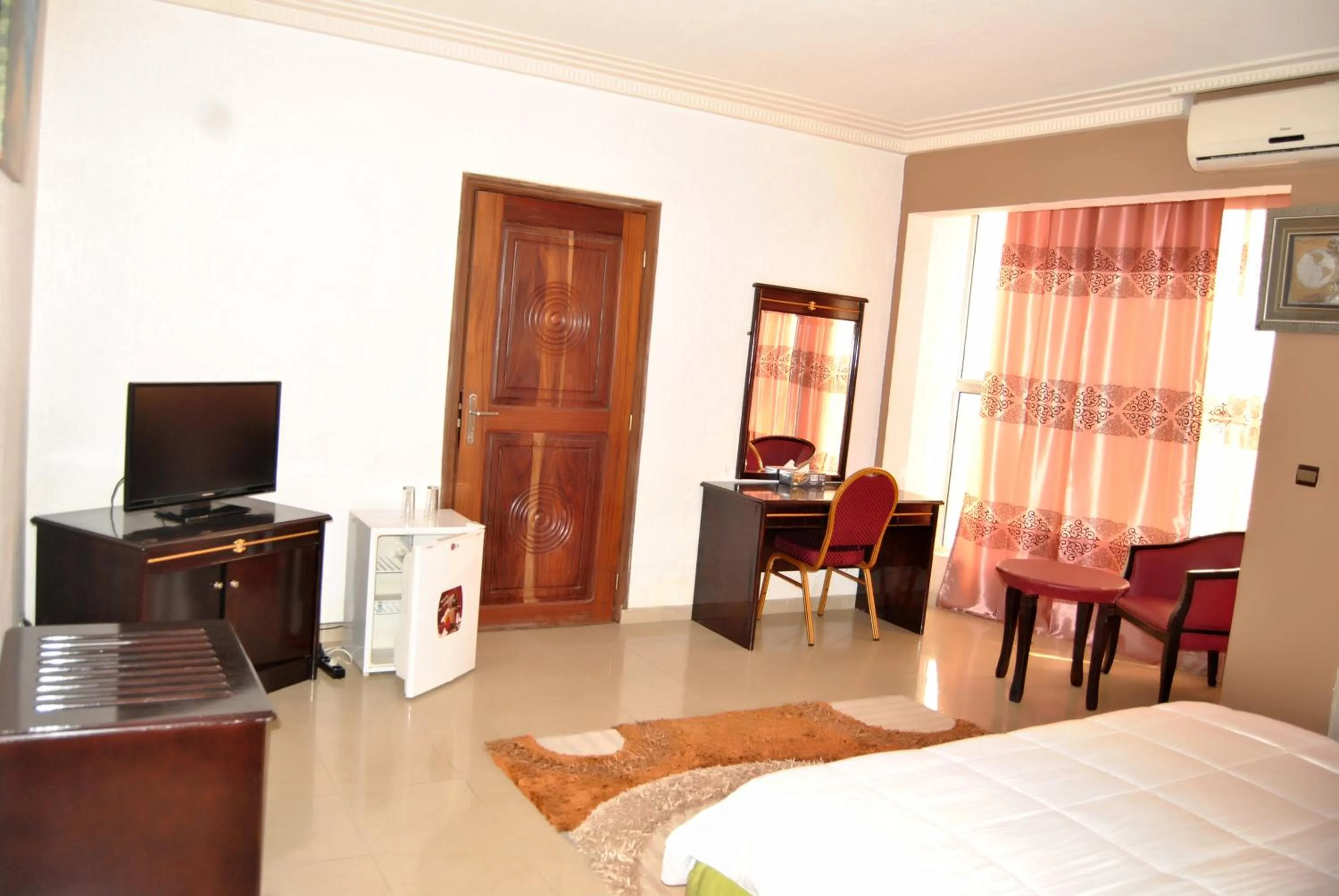 Photo of the whole room, Bed in Riviera Hotel Benin