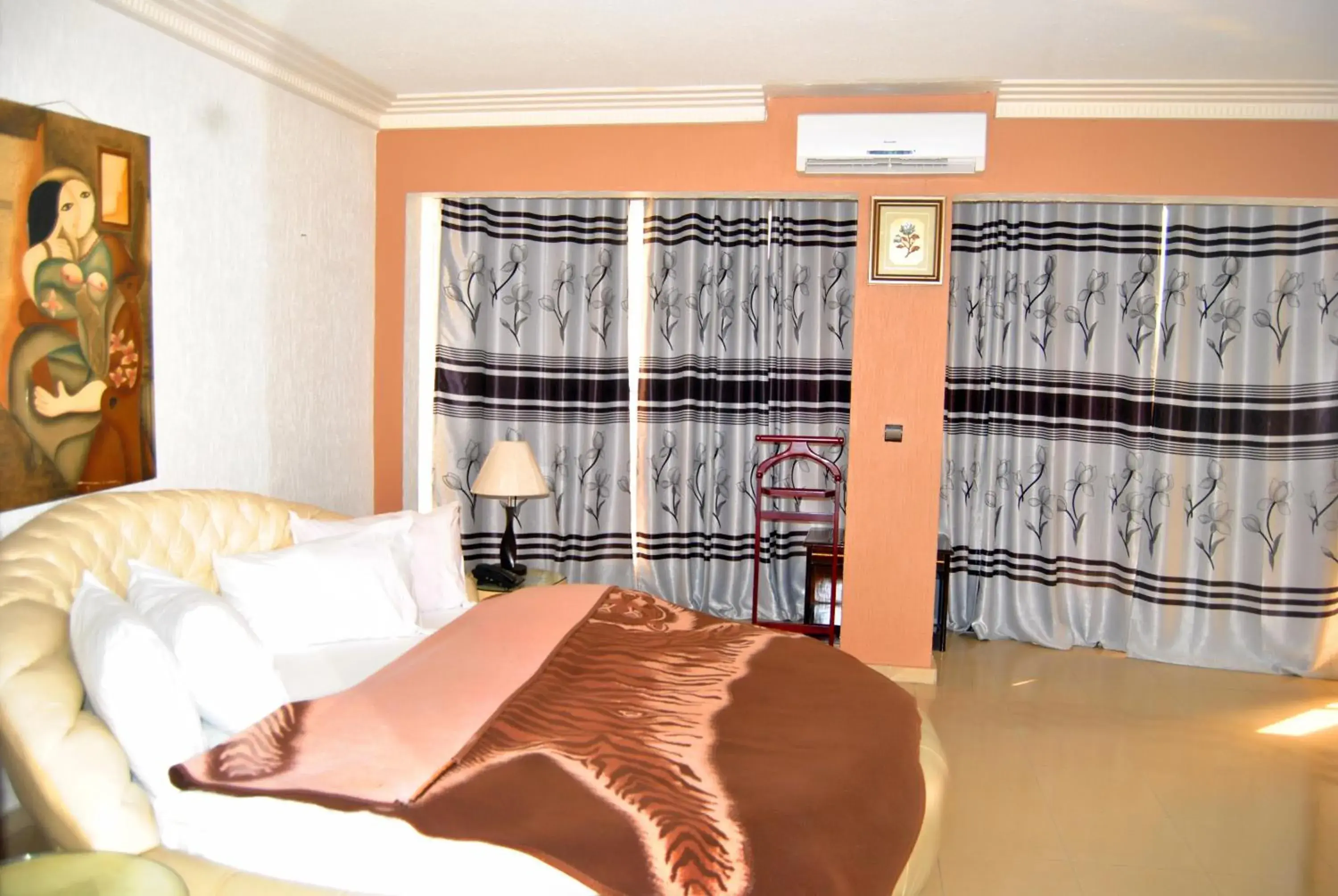 Suite - single occupancy in Riviera Hotel Benin Suite - single occupancy in Riviera Hotel Benin