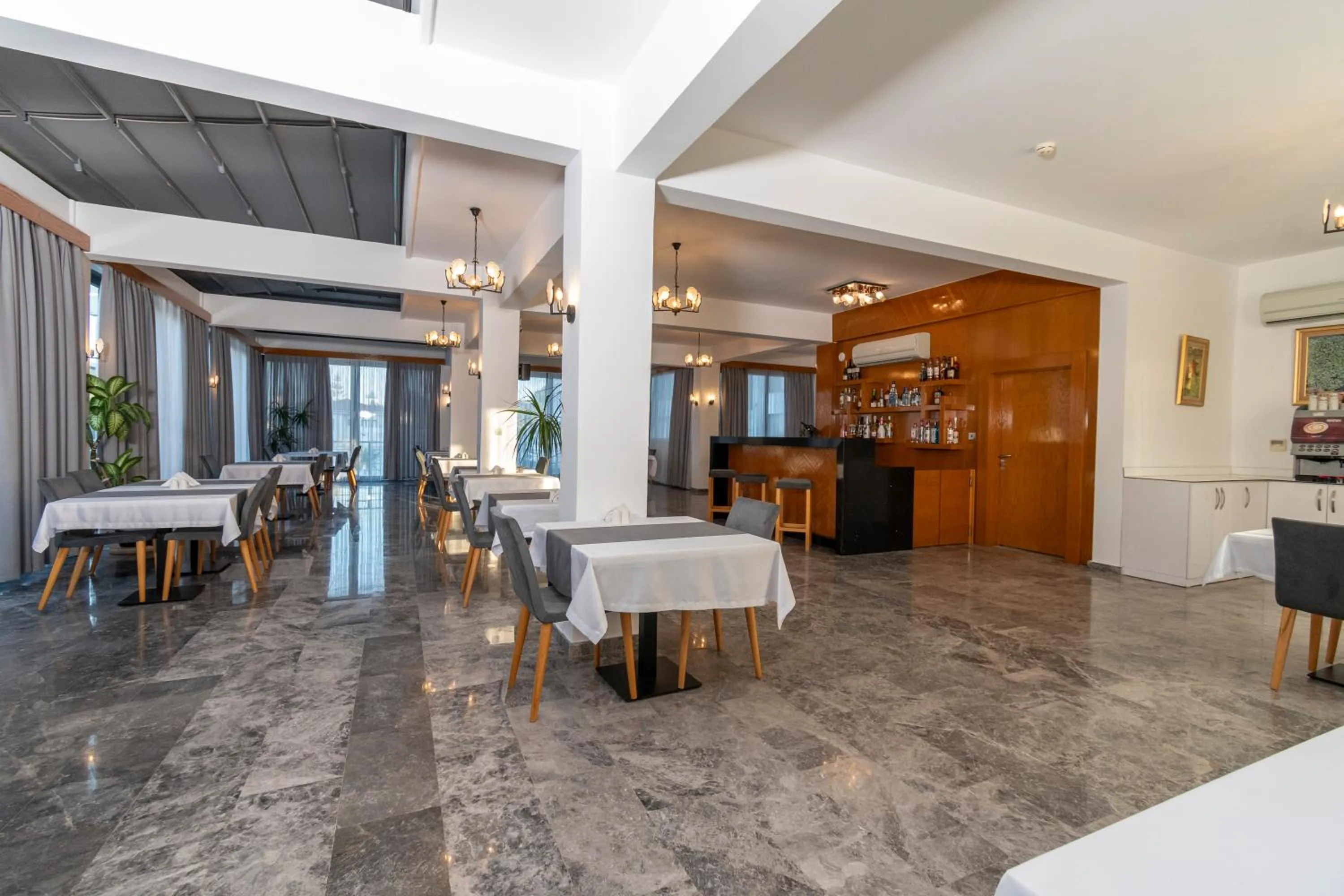 Bellapais Oasis Hotel