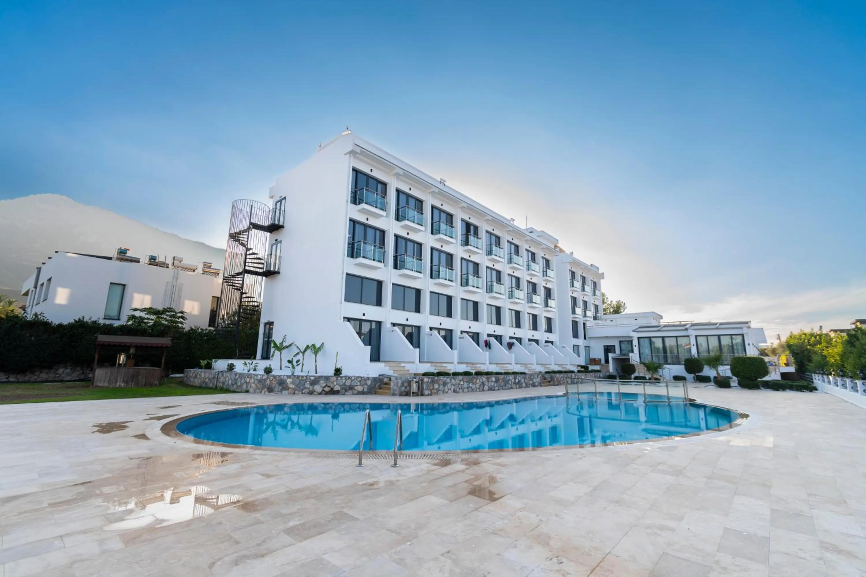 Bellapais Oasis Hotel