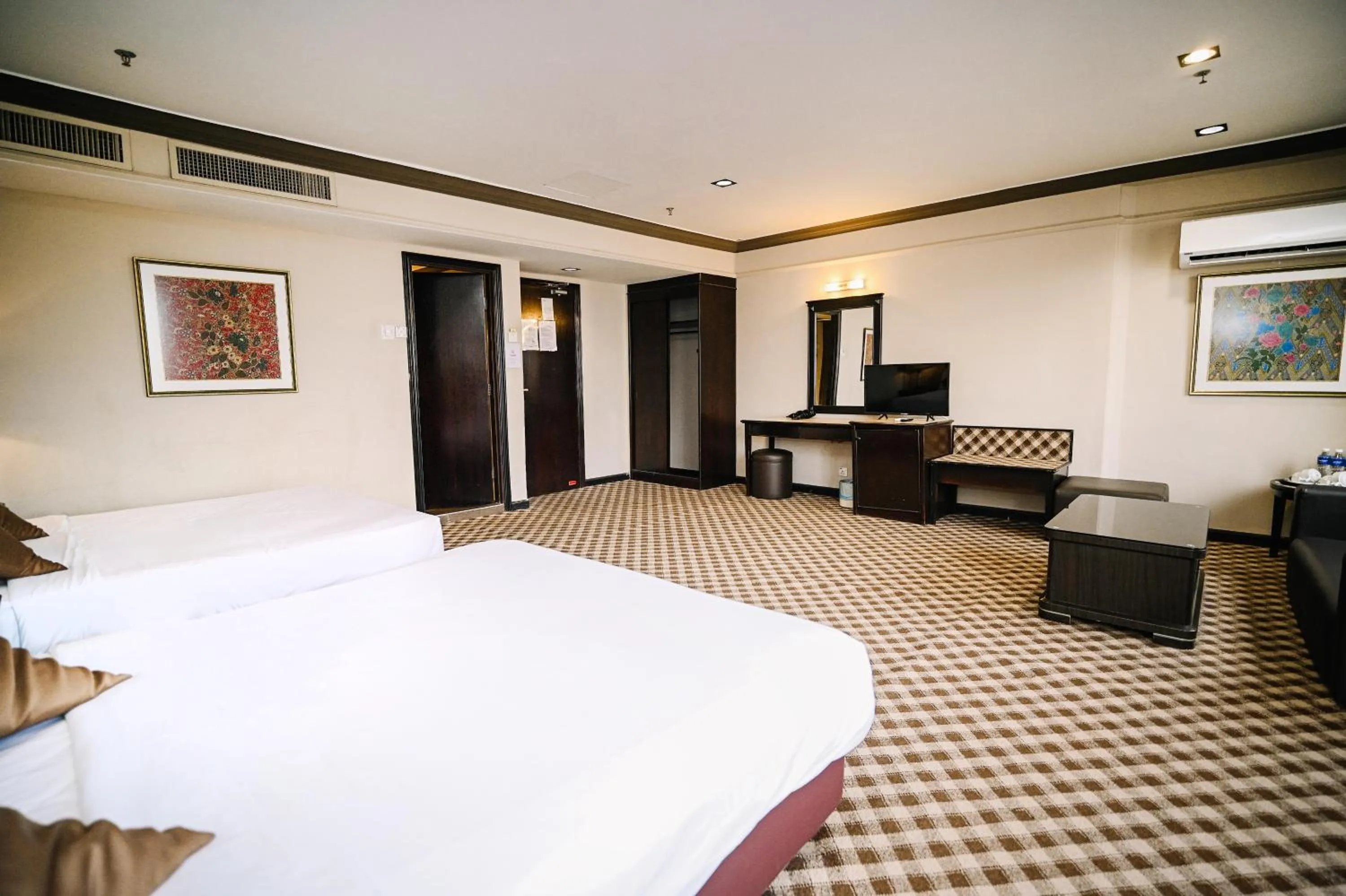 Communal lounge/ TV room, Bed in Kingston Hotel 9 - Jonker Street Malacca