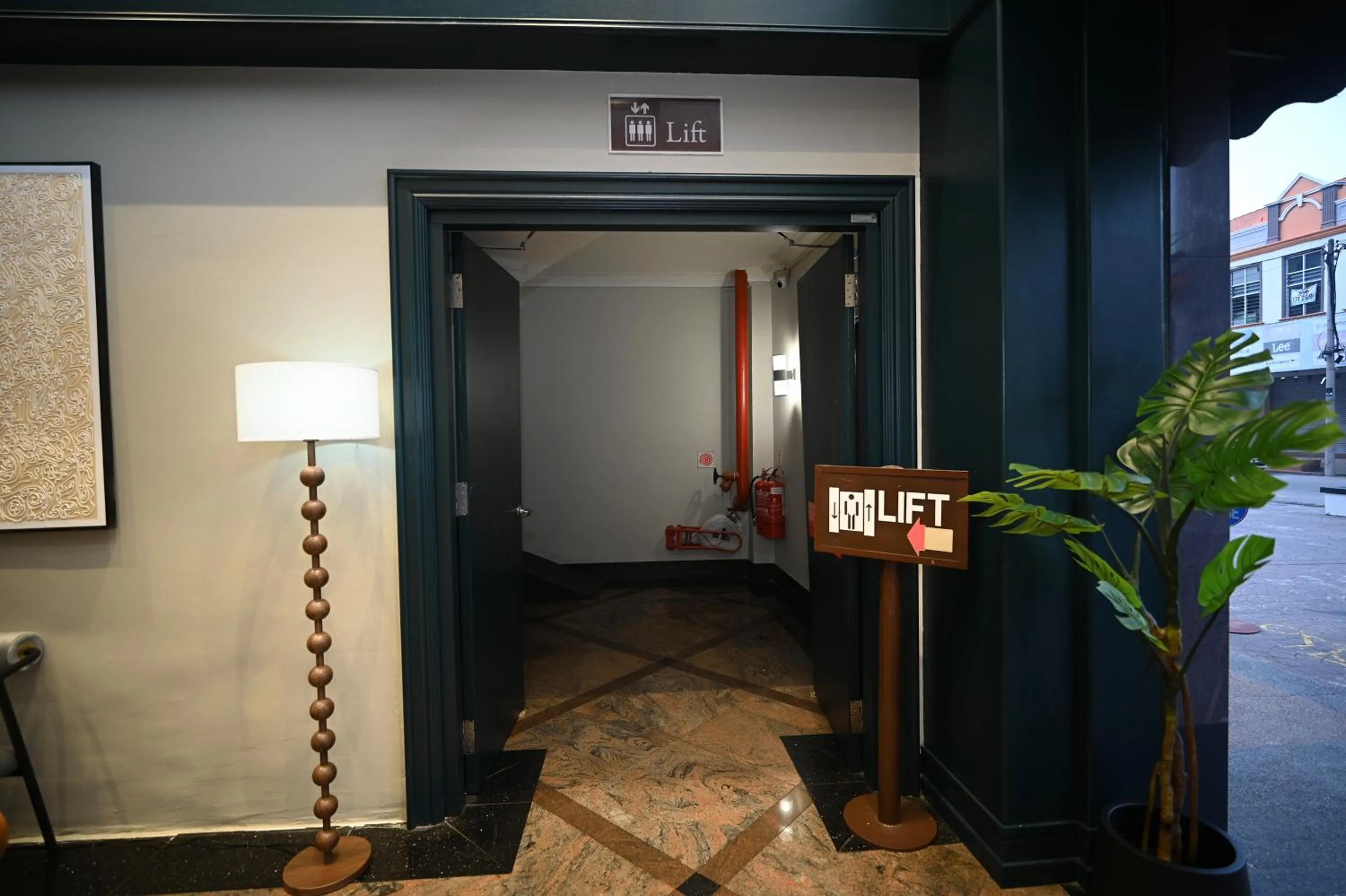 elevator in Kingston Hotel 9 - Jonker Street Malacca