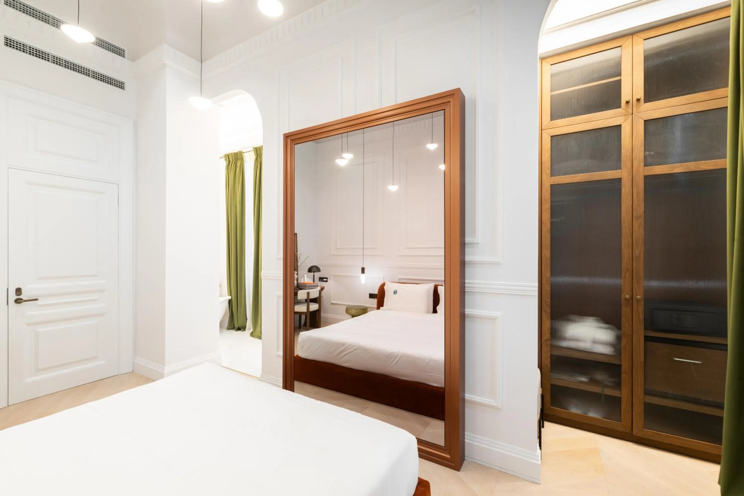 Bedroom, Bed in Emerald Hotel Athens