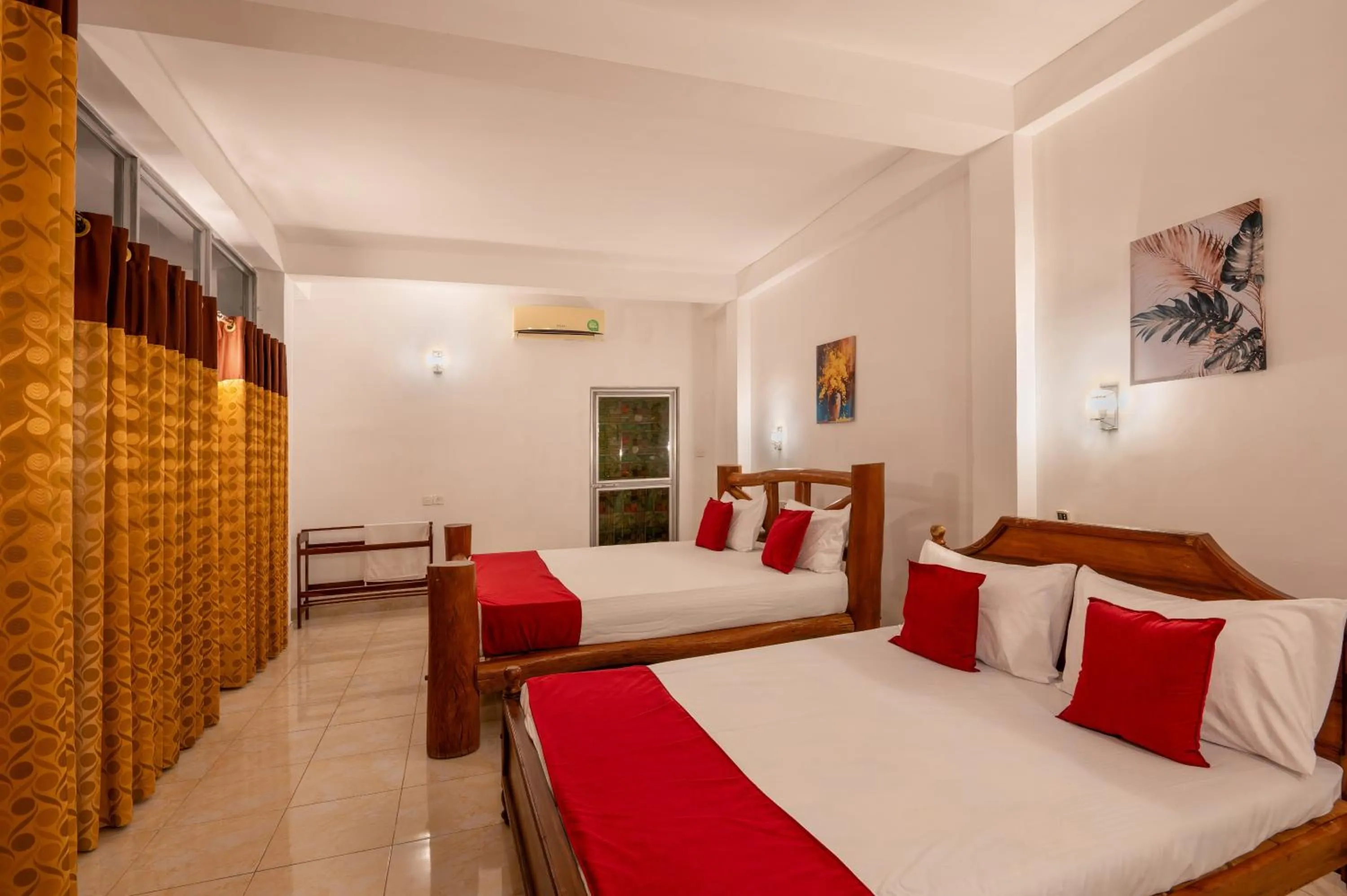 Photo of the whole room, Bed in Ayurvedic Lanka Wellness Hotel