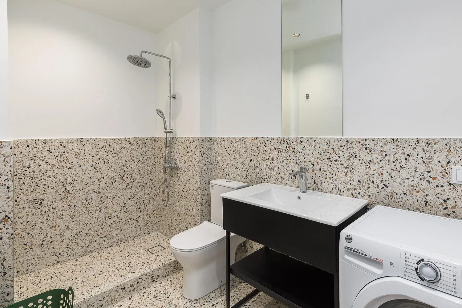 Shower in Soho Residence by halu!