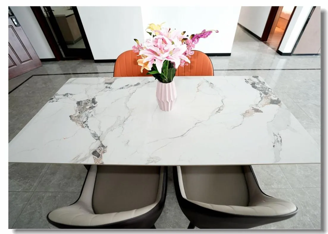 Seating area in Golden Seagulls Hotel