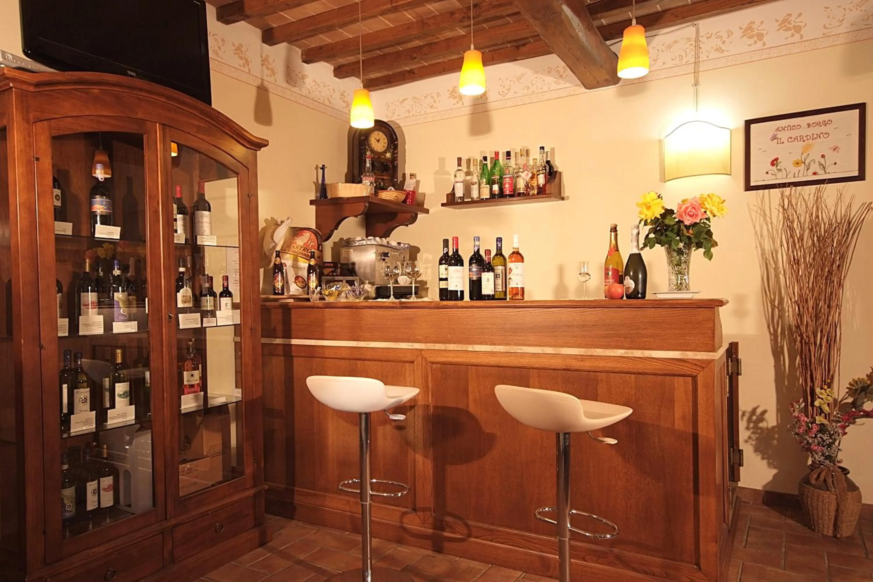 Lounge or bar in Antico Borgo Il Cardino