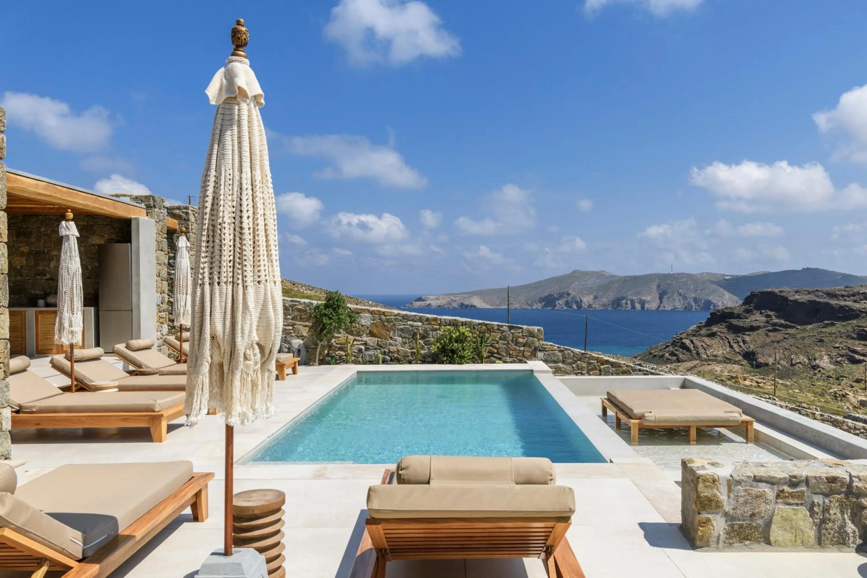 Day in Nasta Suites & Villas Intentional Living Mykonos