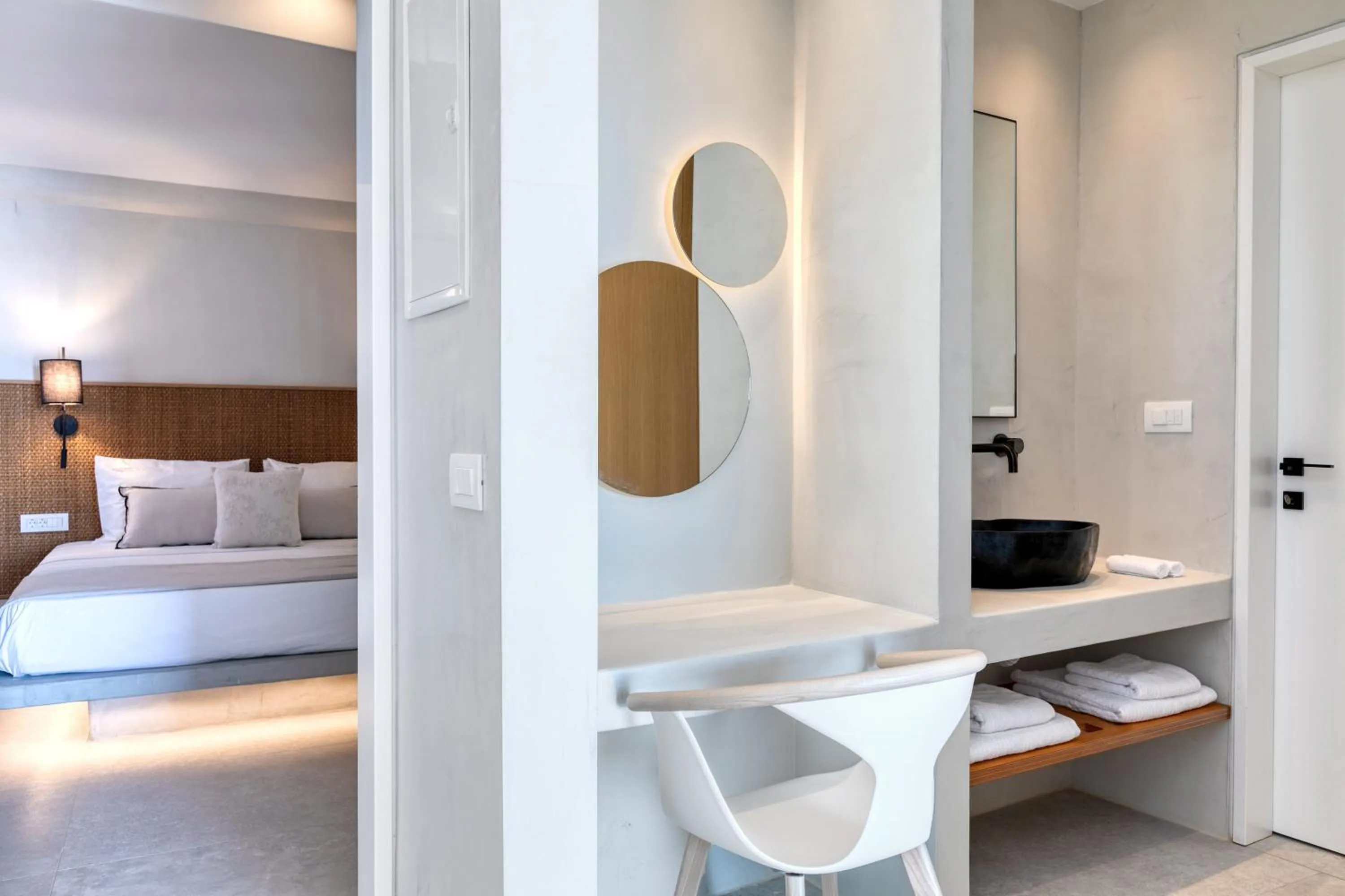Bed in Nasta Suites & Villas Intentional Living Mykonos