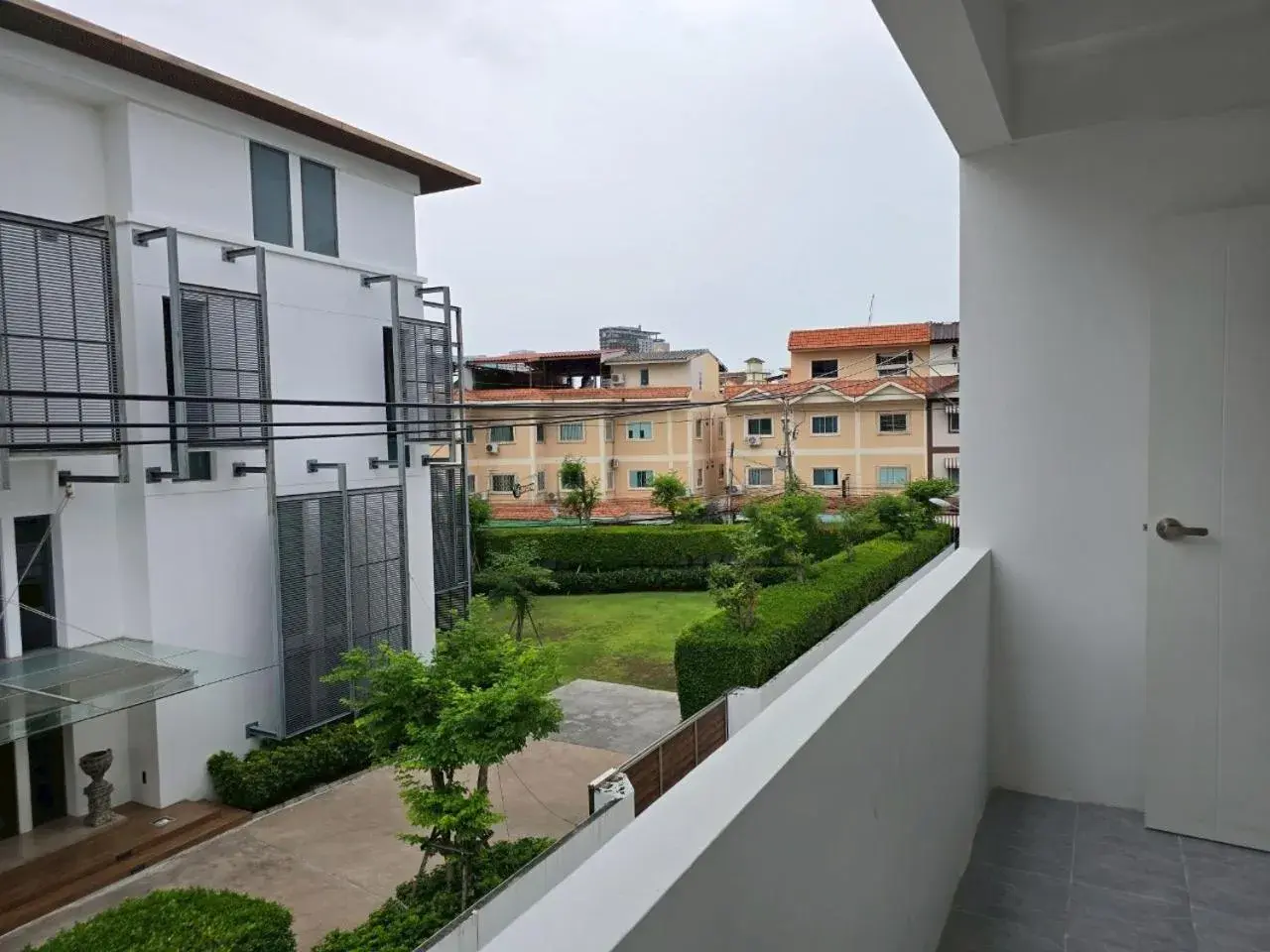 Superior Twin Room in SRINN Hotel Pattaya Klang Superior Twin Room in SRINN Hotel Pattaya Klang