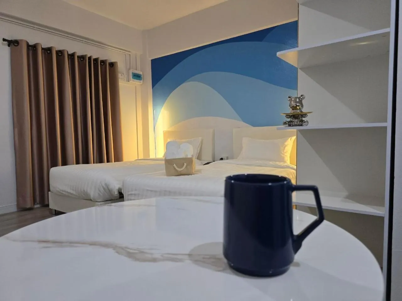 Bed in SRINN Hotel Pattaya Klang