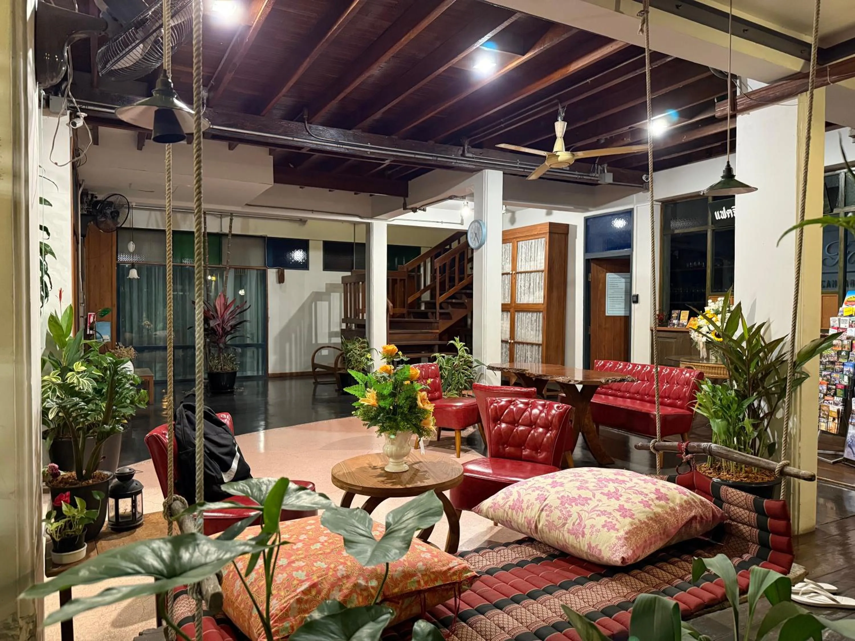 Communal lounge/ TV room in Khom Chiang Mai