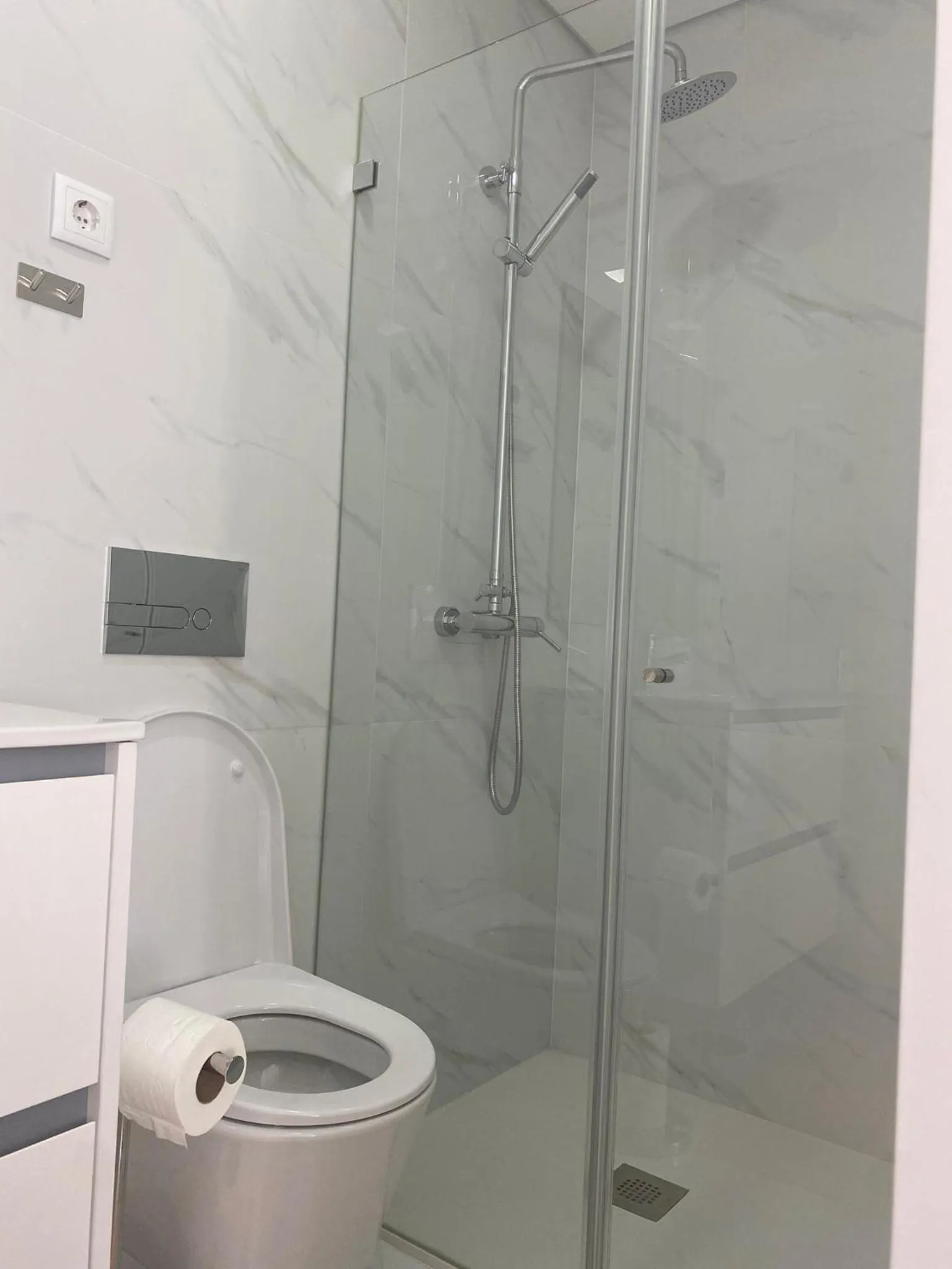 Shower in Casa Augusta 6