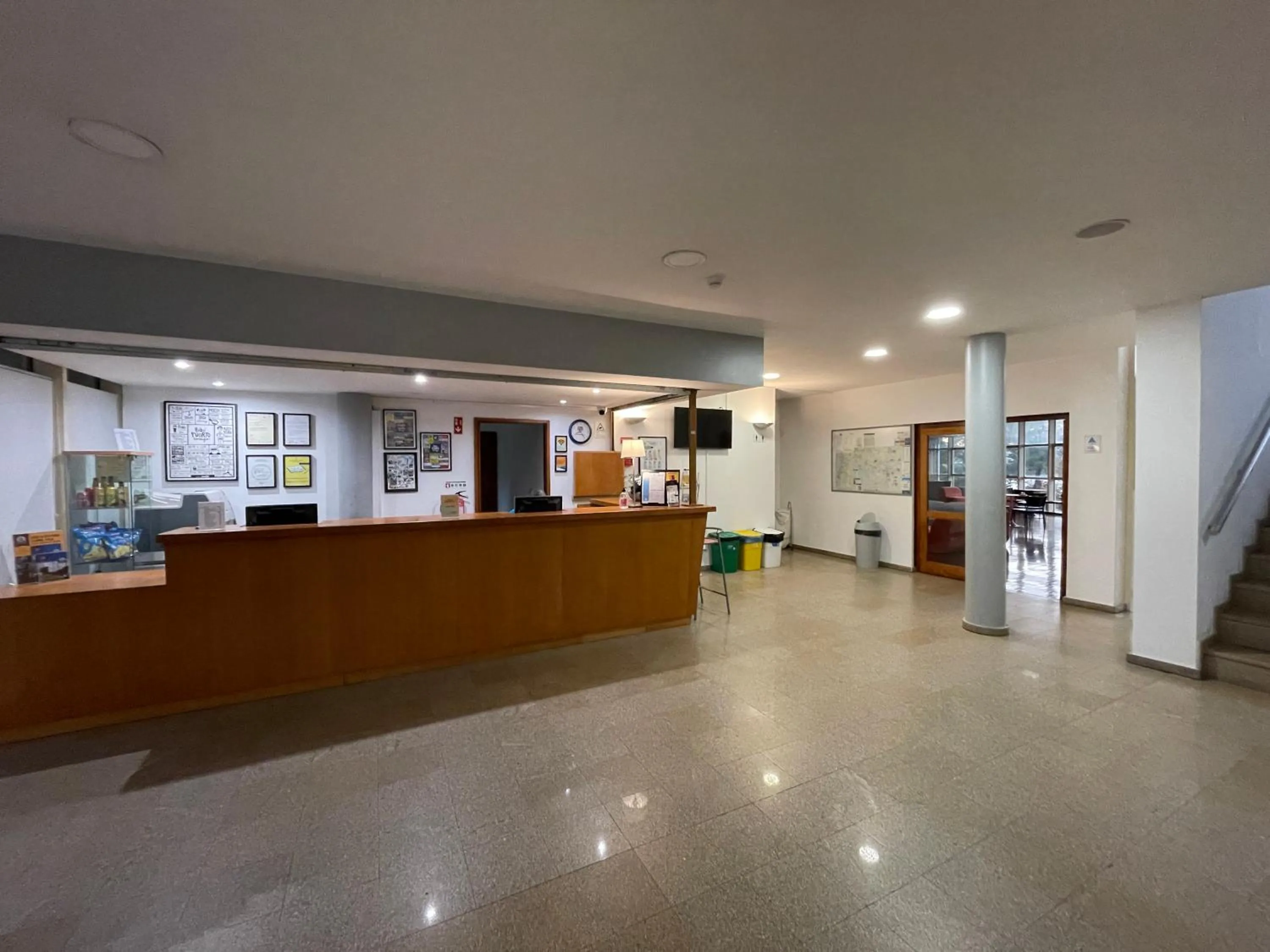 Lobby or reception in HI Porto - Pousada de Juventude