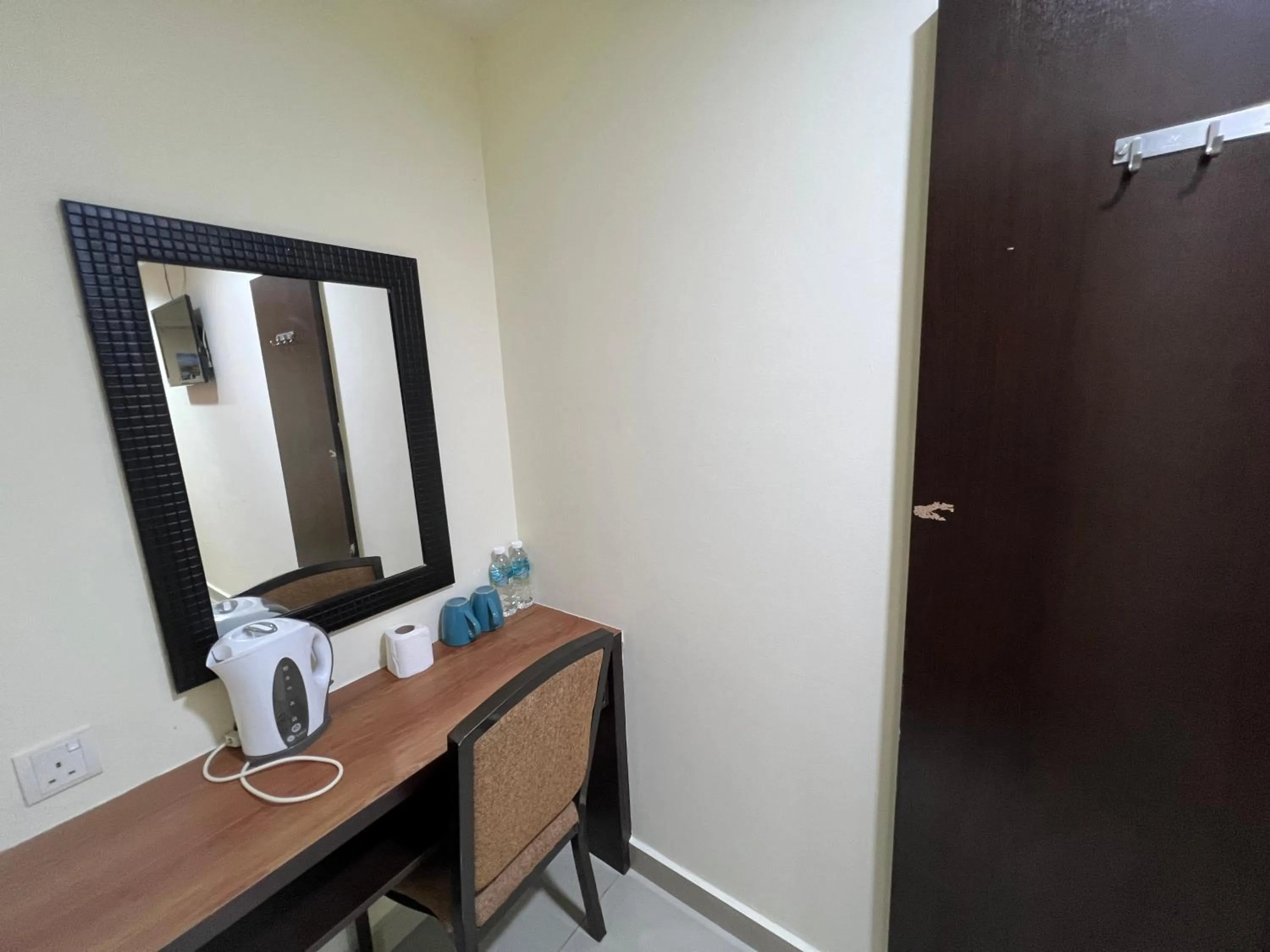 hair dresser in Hotel Crystal Villa