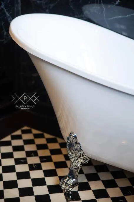 Plubpla Samut River Villas