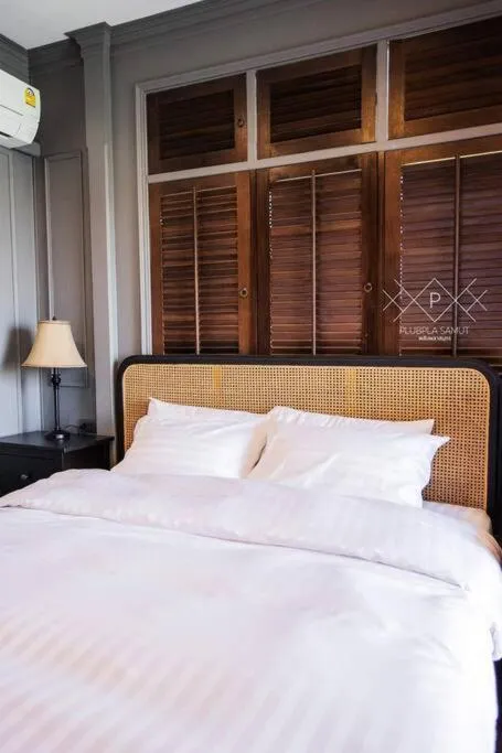 Bed in Plubpla Samut River Villas