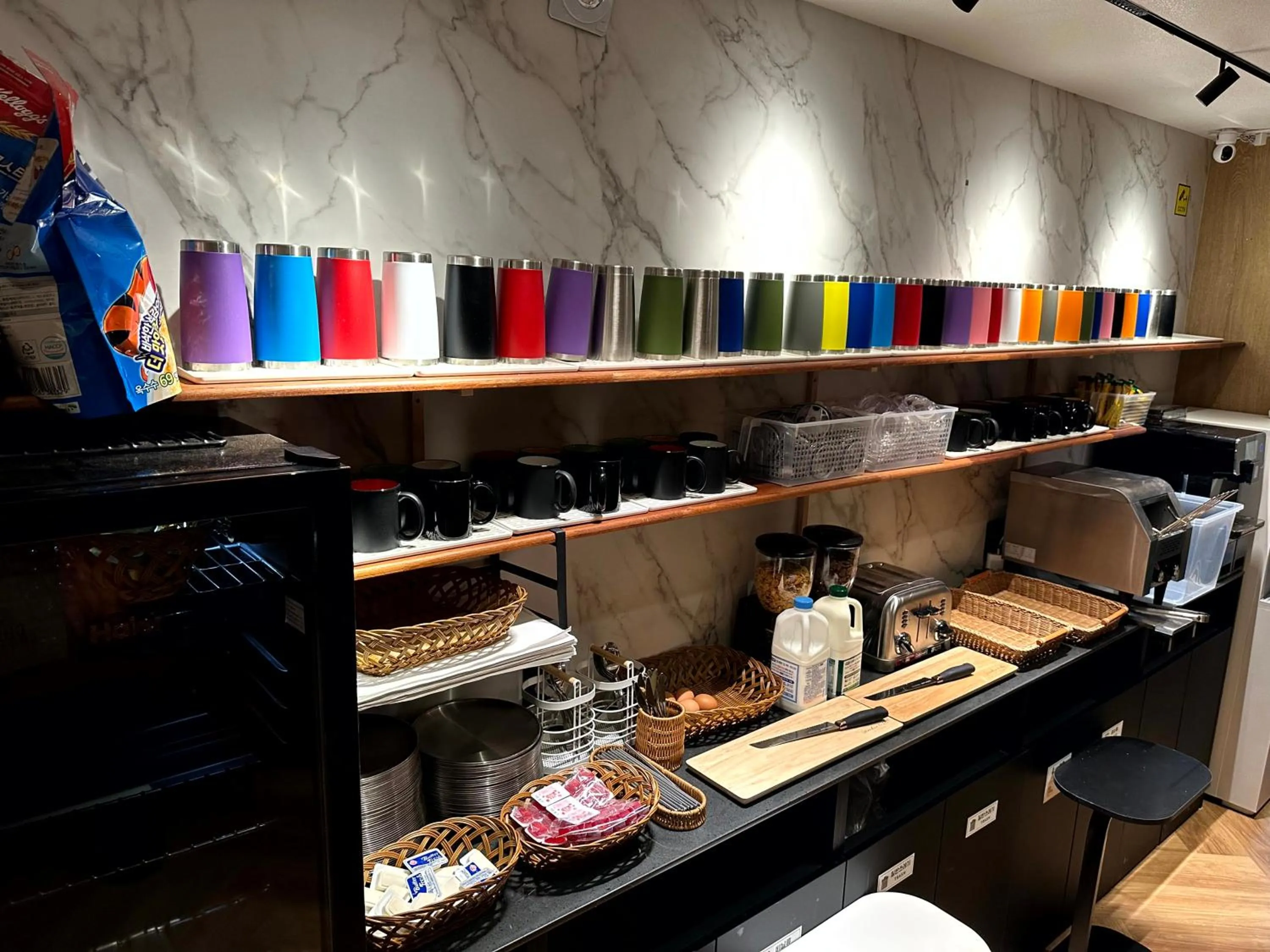 Coffee/tea facilities in Nomad Live Hostel