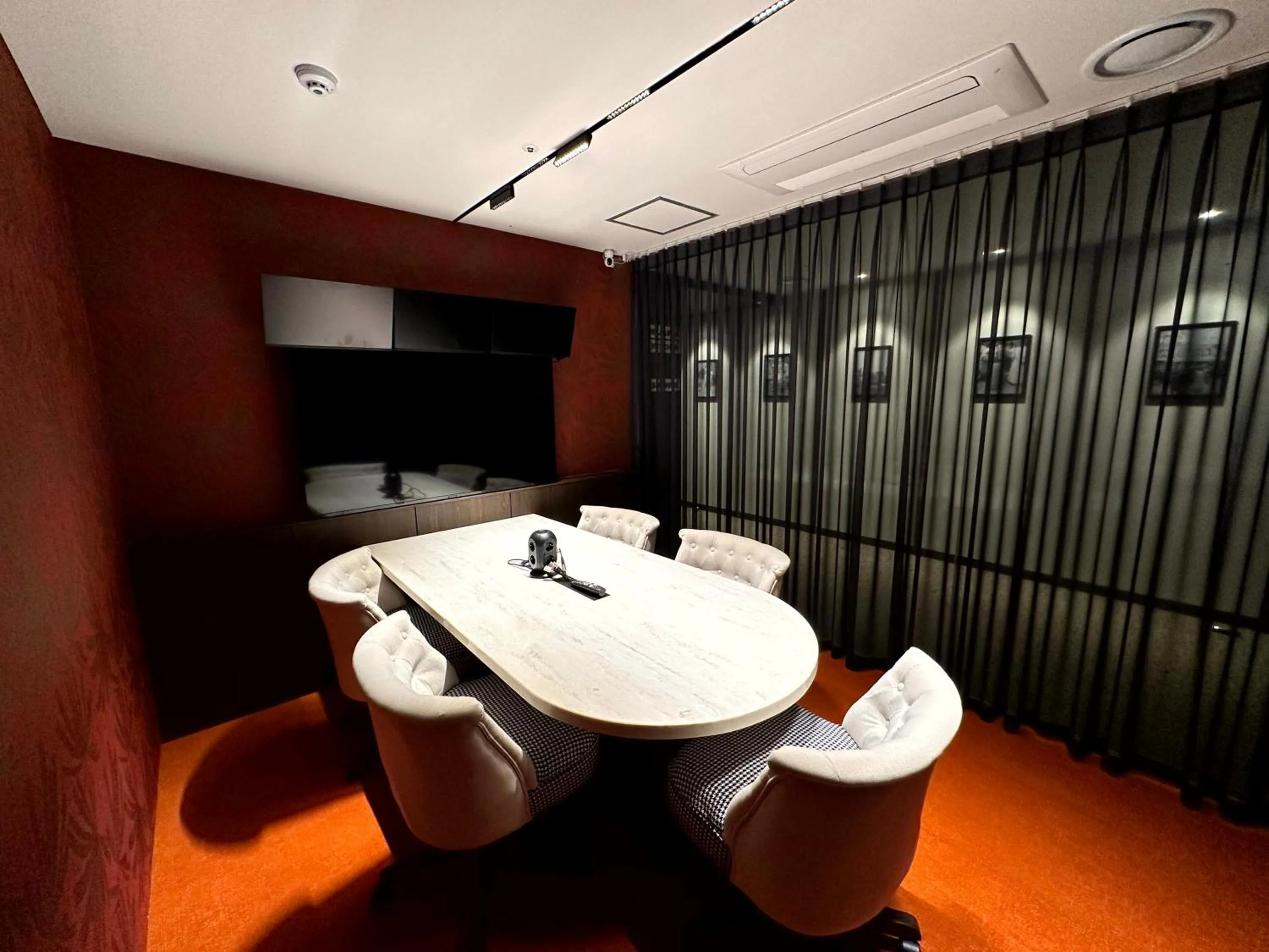 Business facilities in Nomad Live Hostel