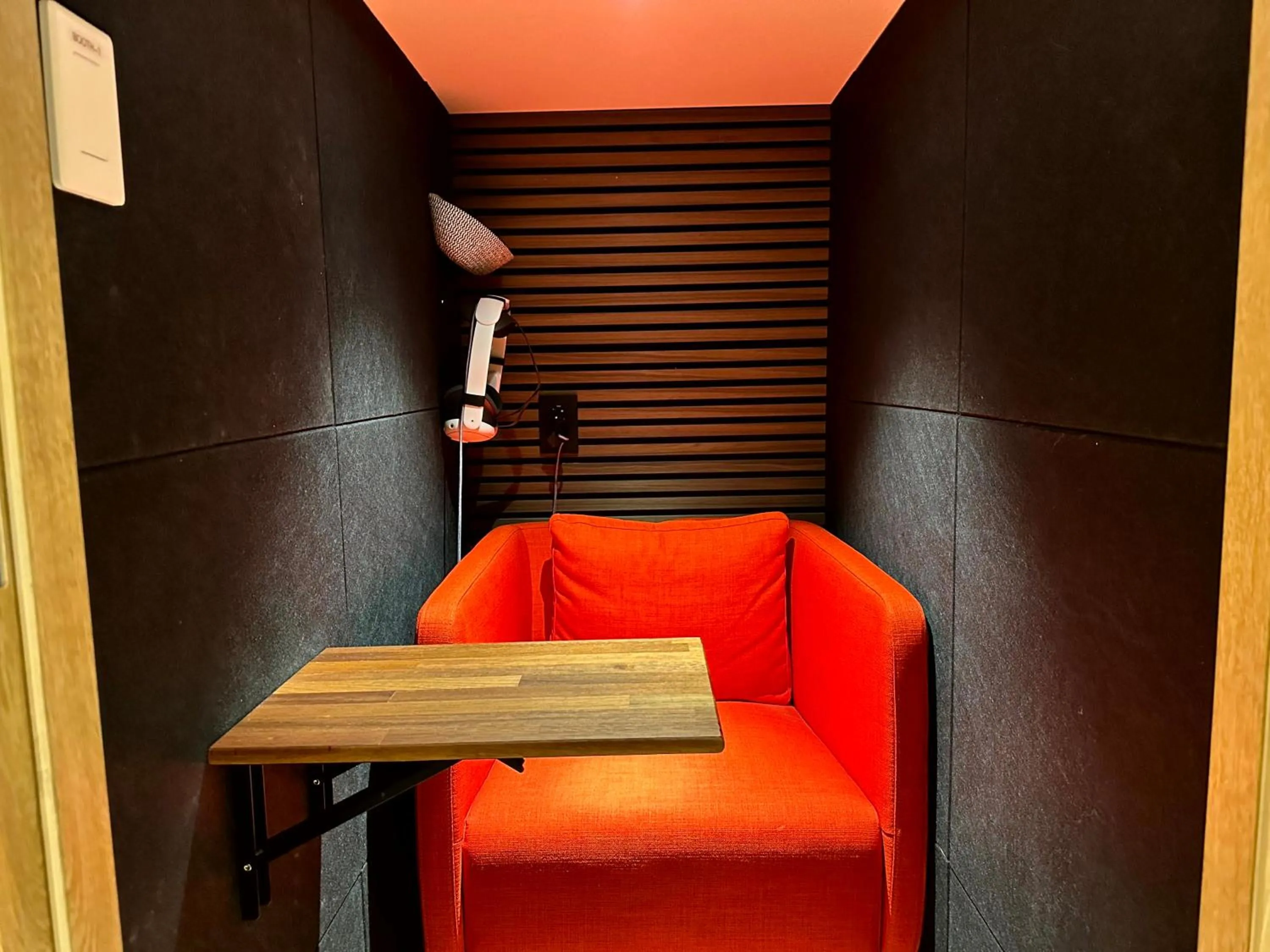 Business facilities in Nomad Live Hostel