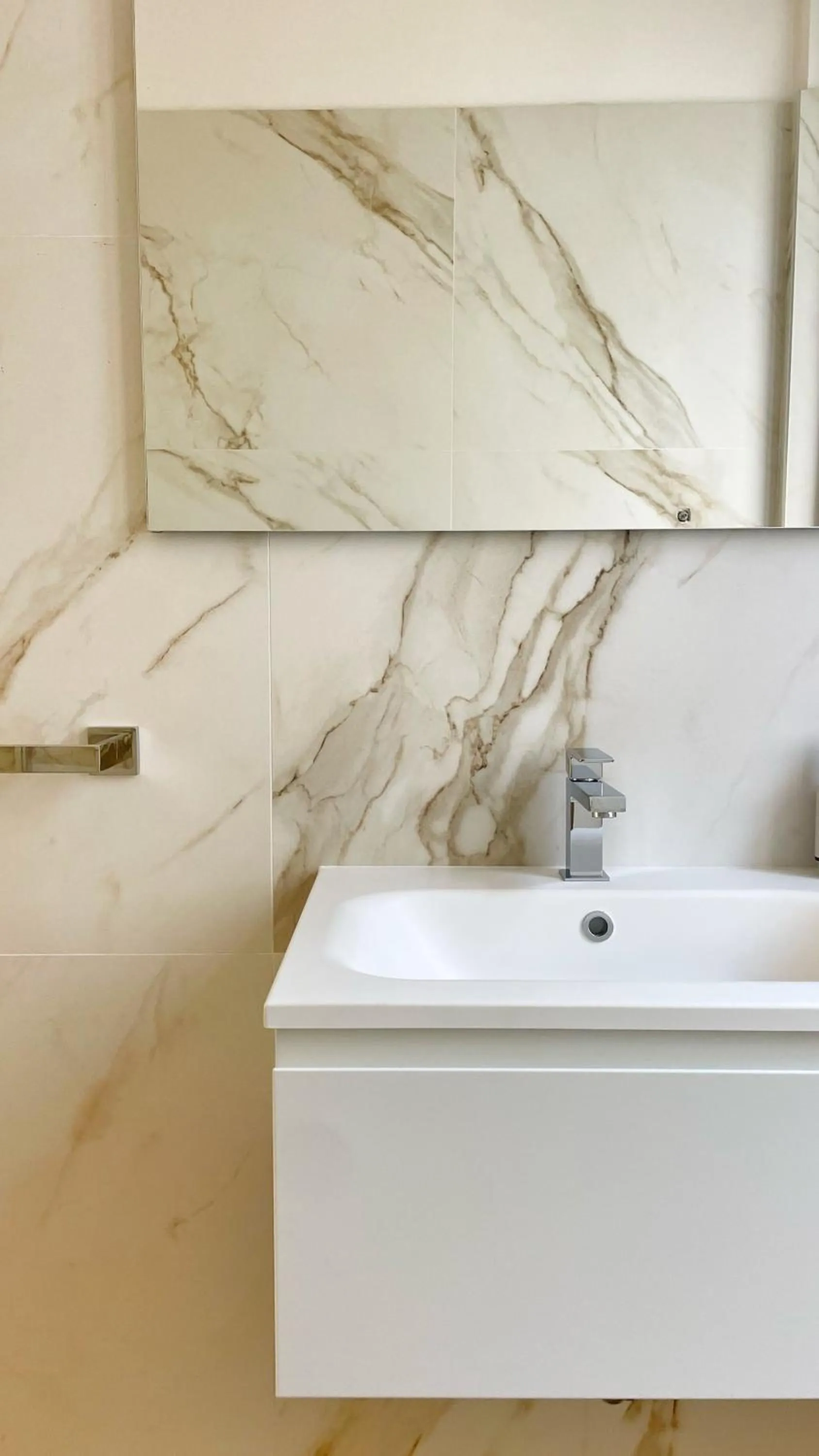 Bathroom in Color Houses Pescara Centro