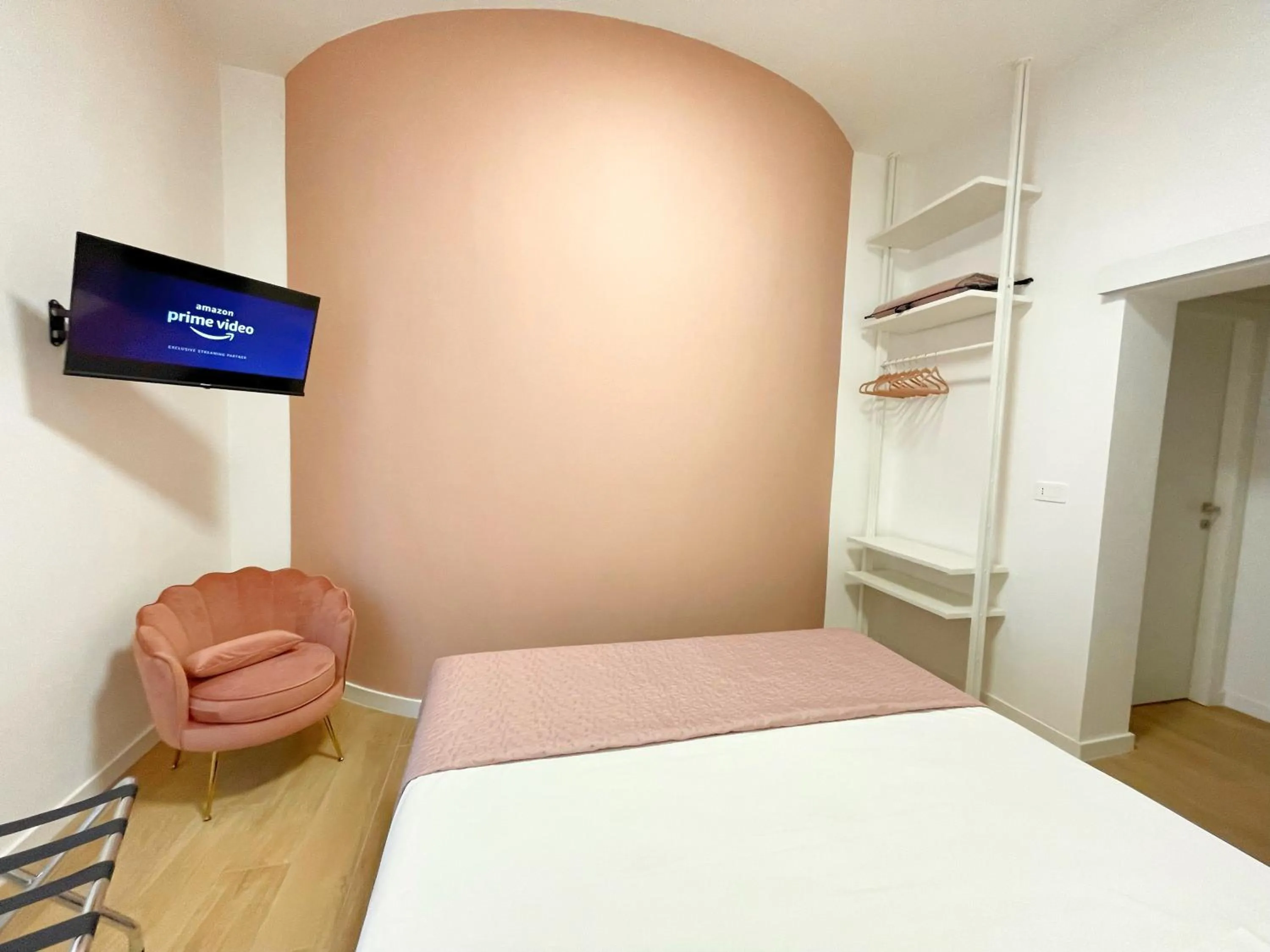 Bed in Color Houses Pescara Centro