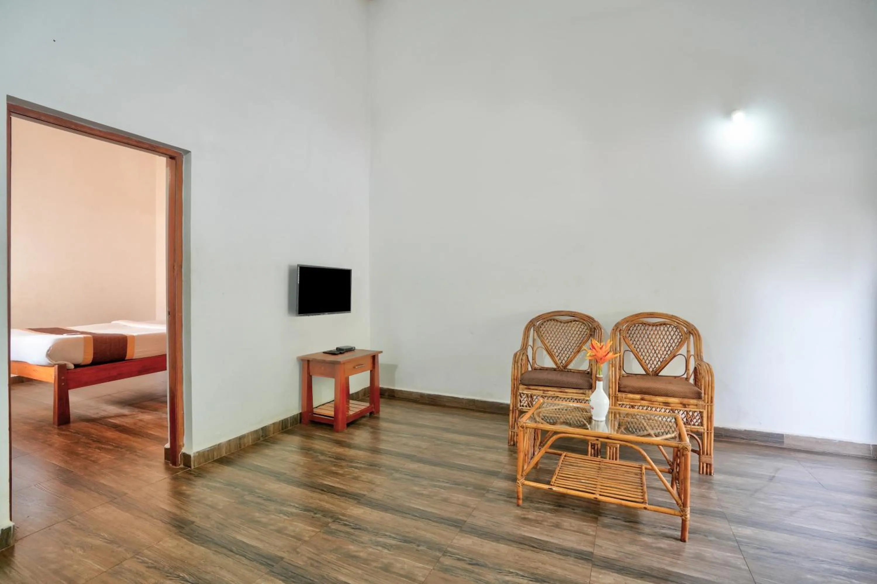 Living room, Bed in Casa De Royale - Anjuna