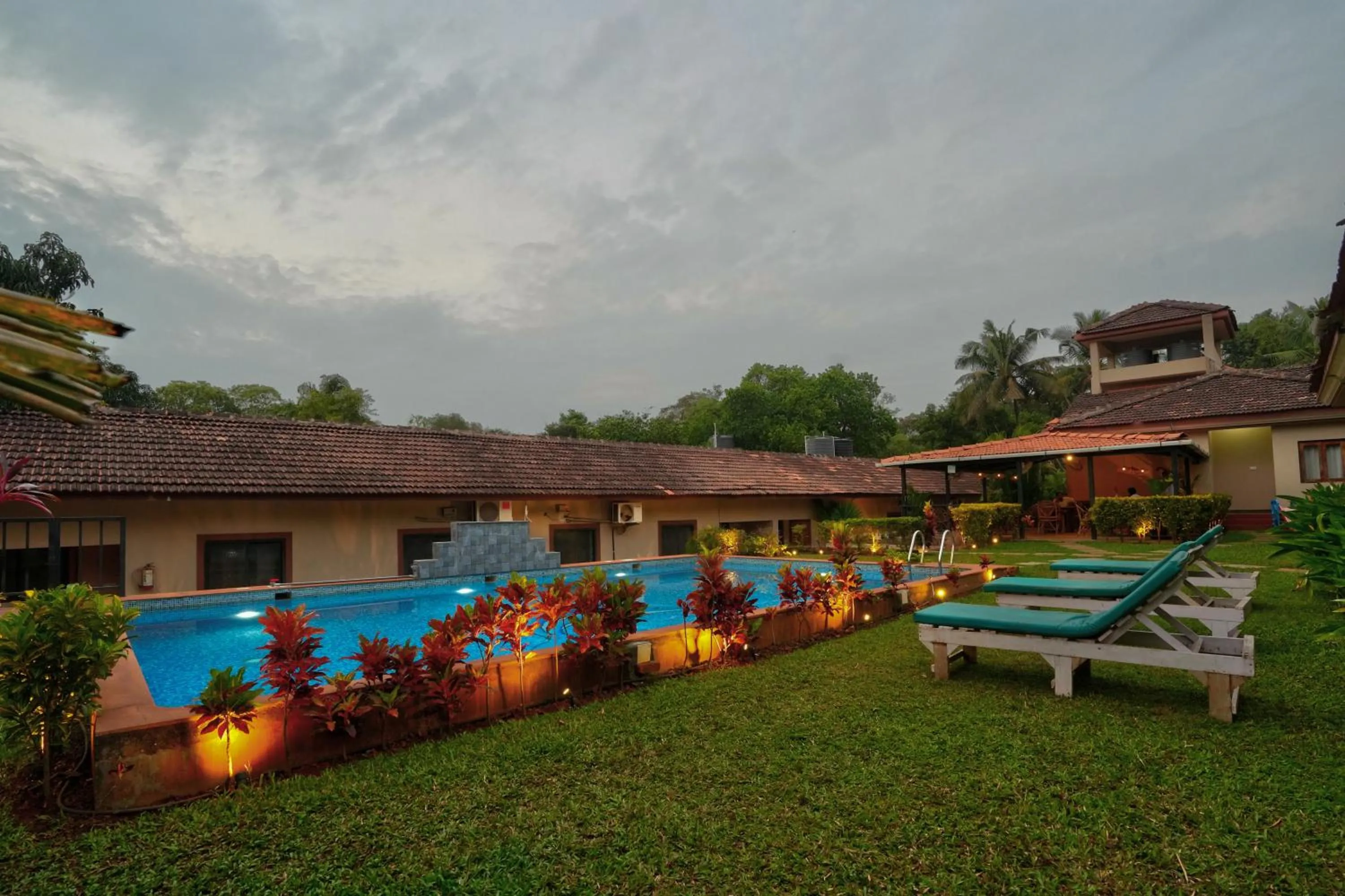 Swimming pool in Casa De Royale - Anjuna