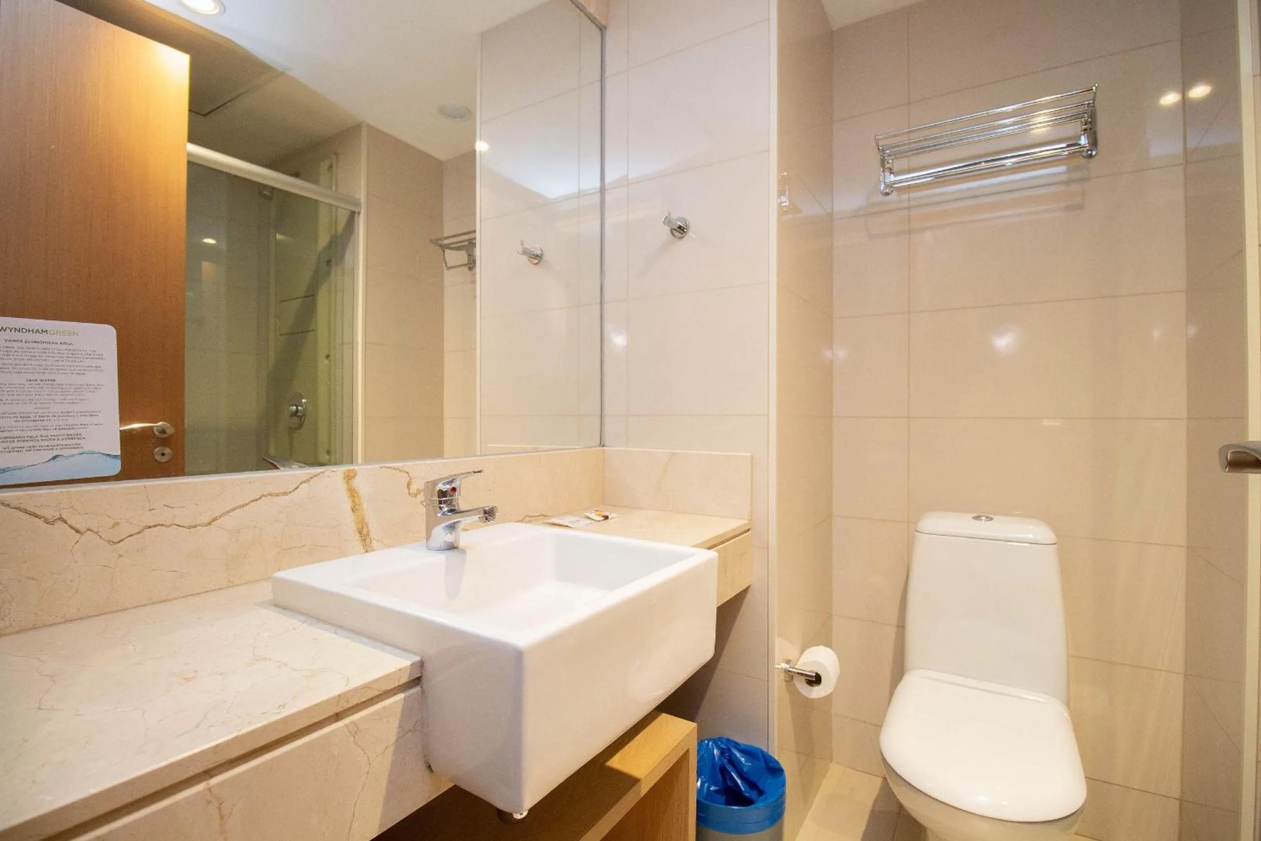 Bathroom in OZPED Flats Particulares Edifício Alvorada