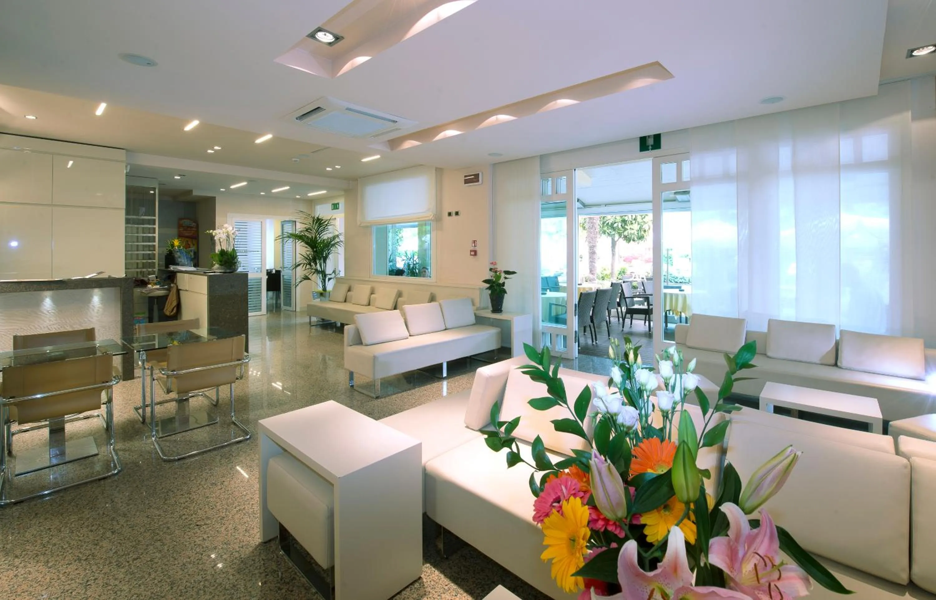 Communal lounge/ TV room in Hotel Rosenblatt