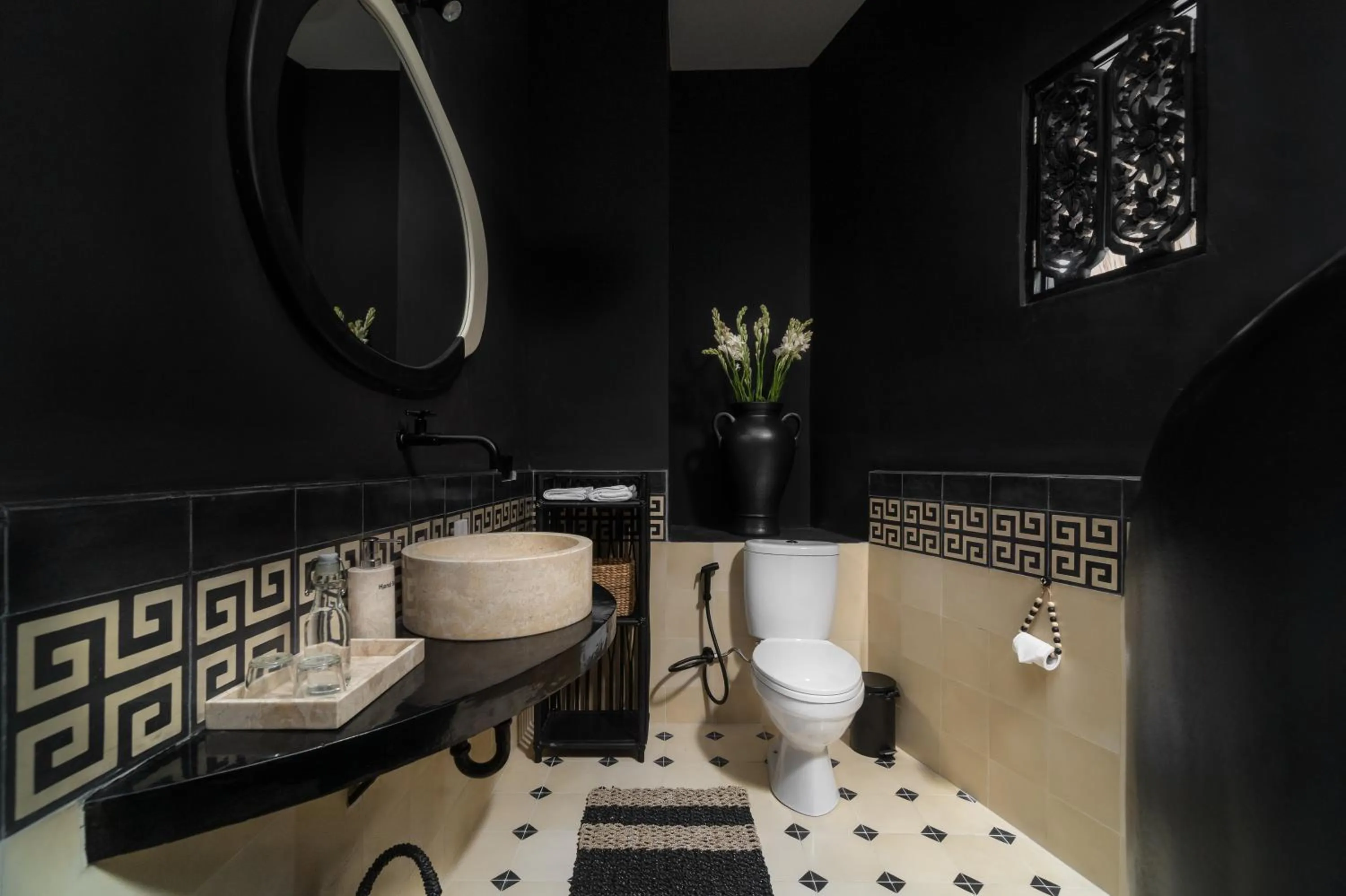 Toilet in Dara Boutique Hotel