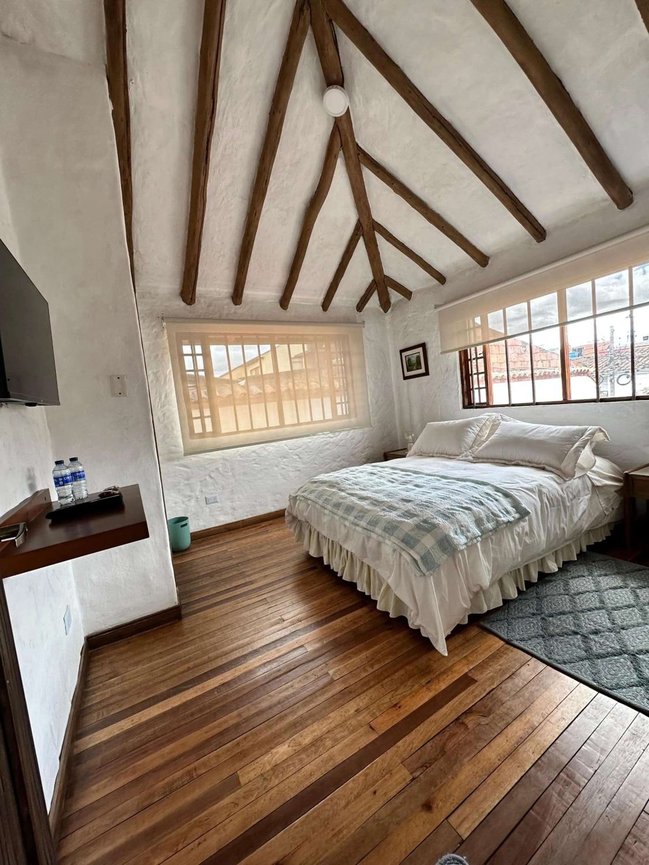 Bed in Blau Hotel&Café