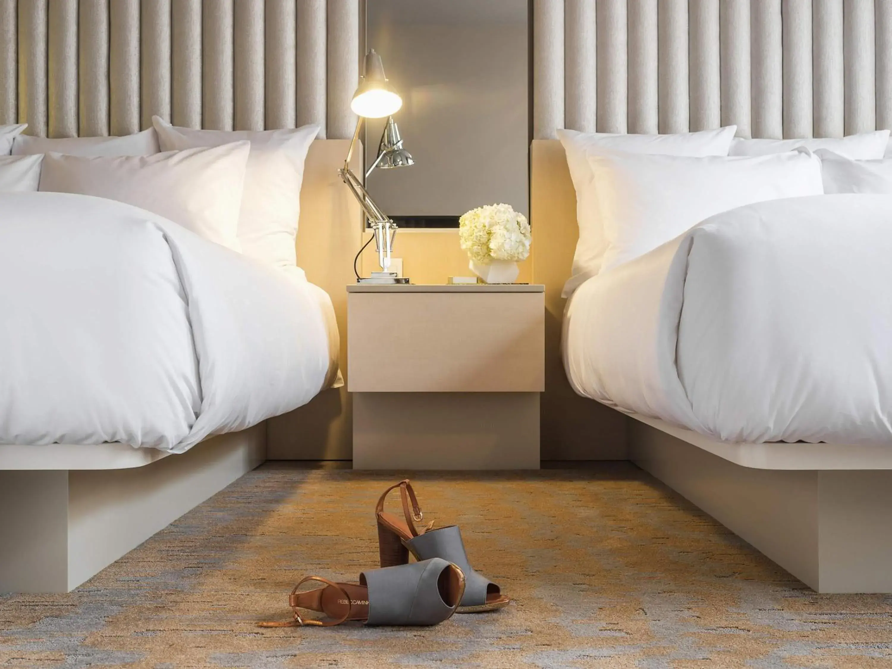 Luxury Queen Room in 21c Museum Hotel Durham Luxury Queen Room in 21c Museum Hotel Durham