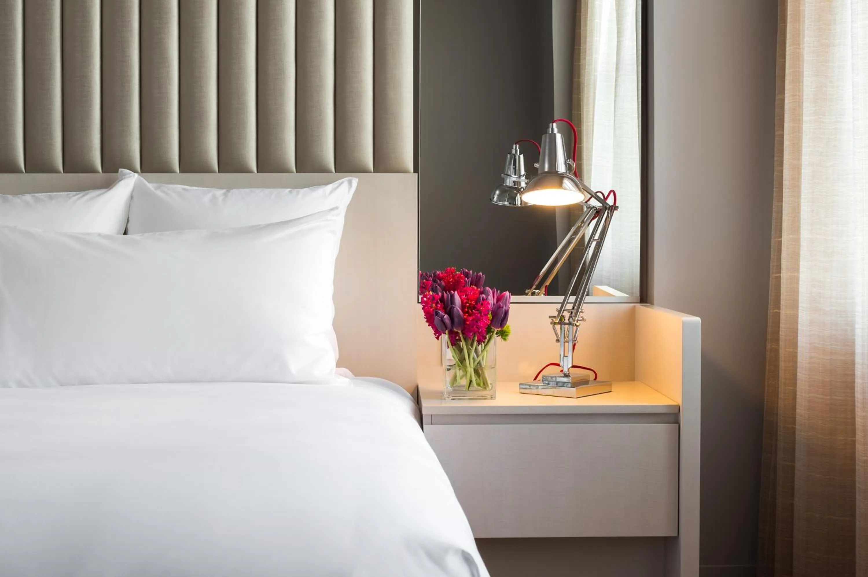 Bedroom, Bed in 21c Museum Hotel Durham